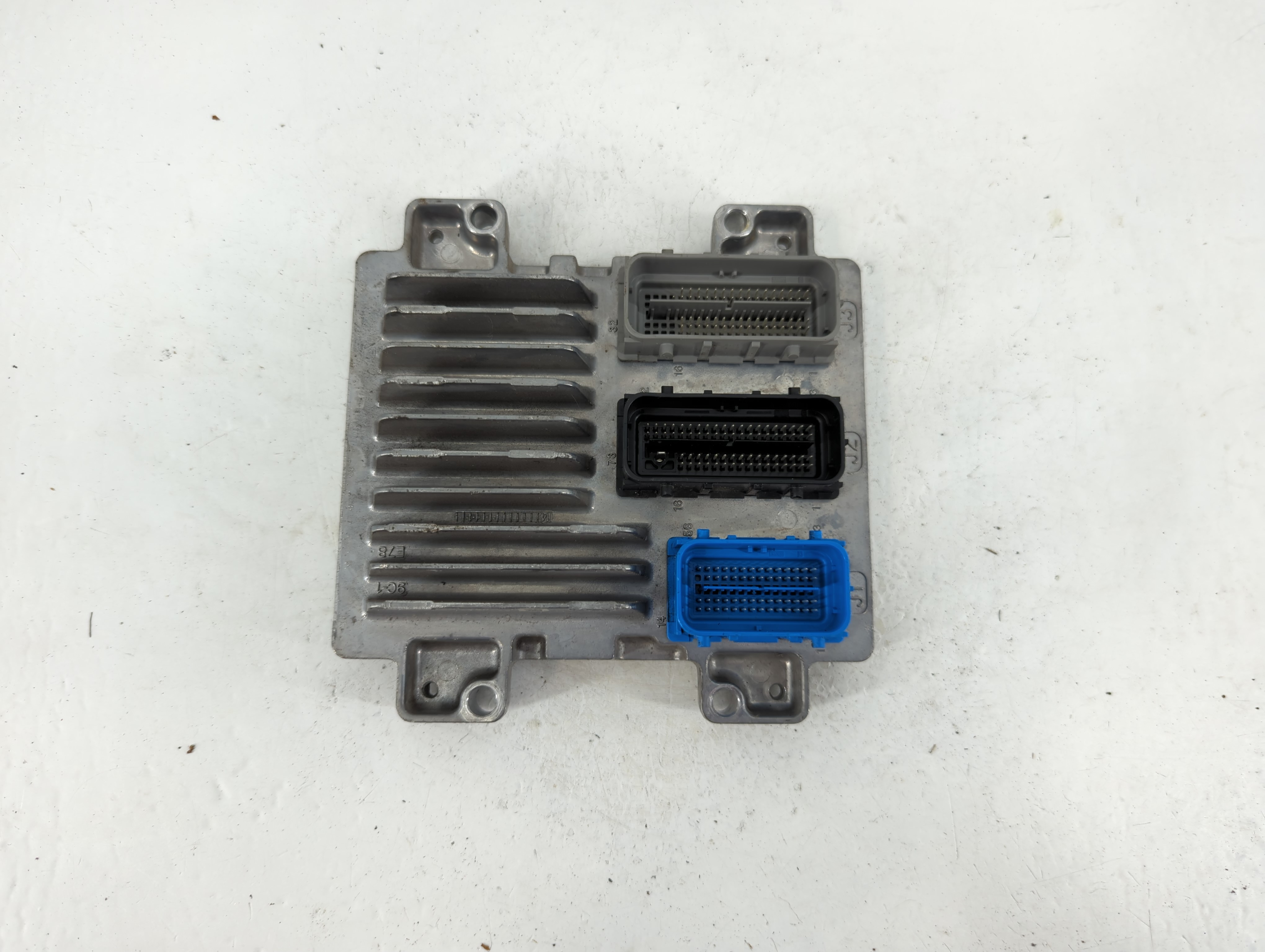 2012-2016 Chevrolet Sonic Engine Control Computer Ecu Pcm Ecm Pcu Oem 1104635 - Oemusedautoparts1.com