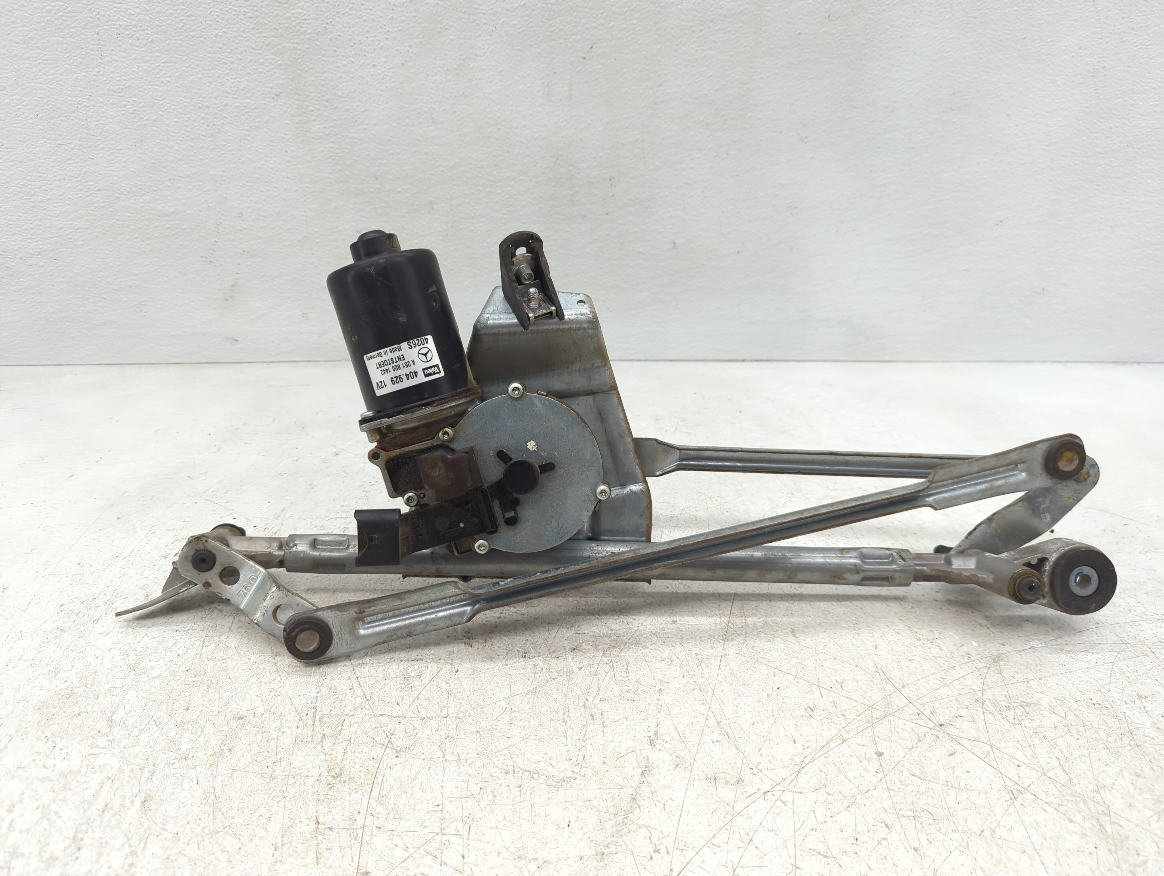 Picture of 2006 Mercedes-benz R350 Windshield Wiper Transmission Linkage Arm Assembly And Motor 1104639