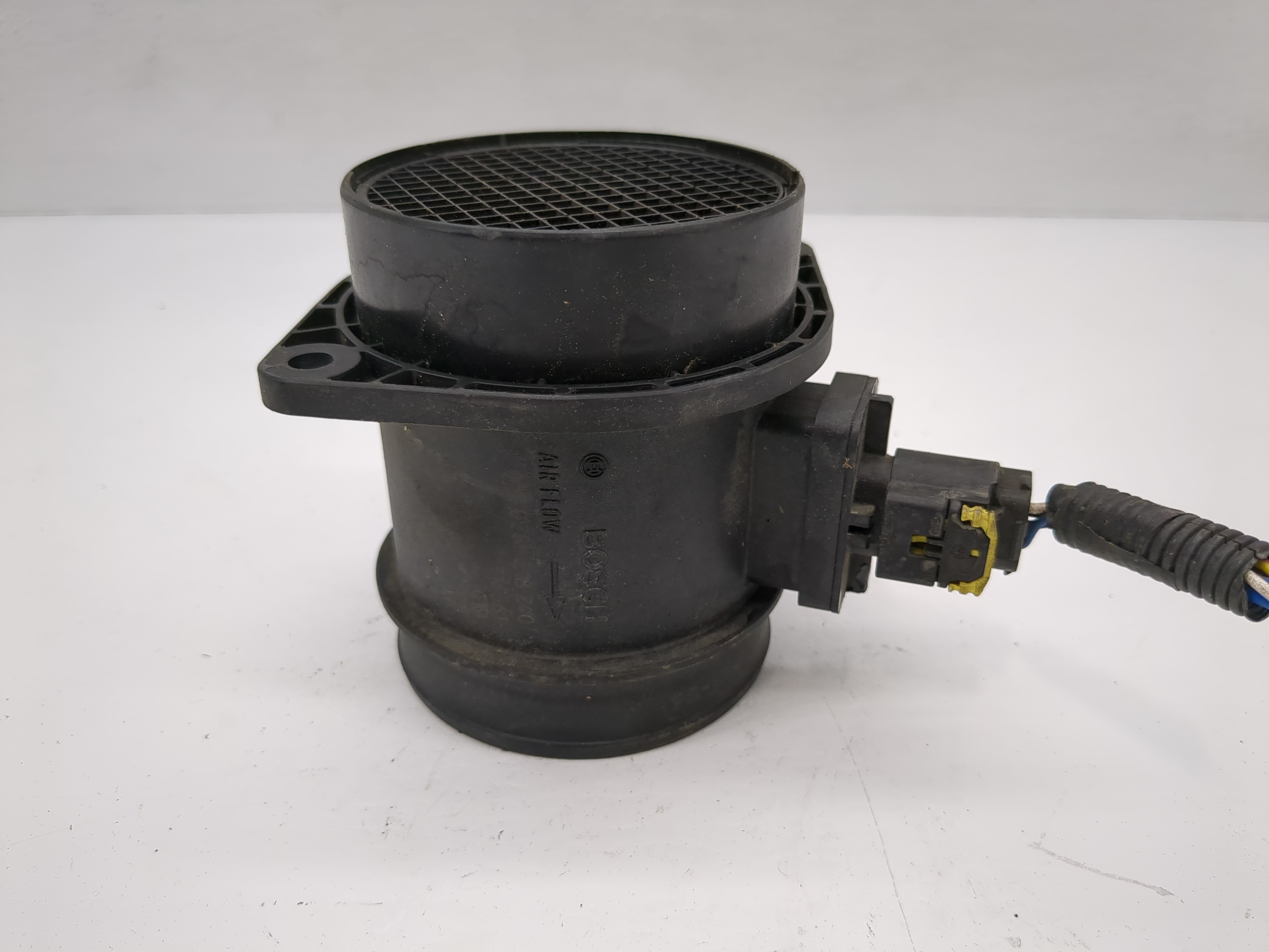 2012-2012 Volvo S60 Mass Air Flow Meter Maf 1104667 - Oemusedautoparts1.com
