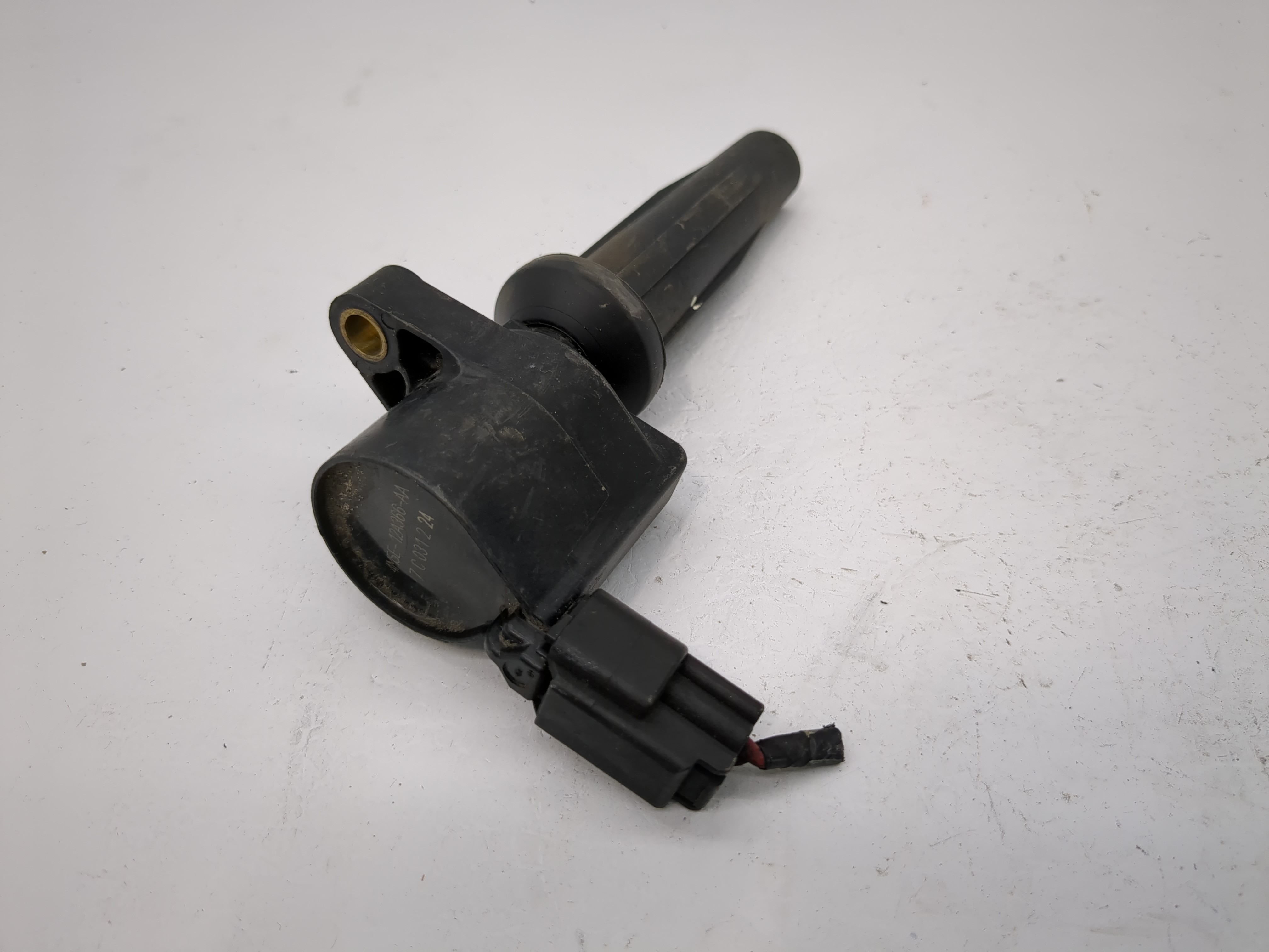 2005-2008 Ford Escape Ignition Coil Igniter Pack 1104718 - Oemusedautoparts1.com