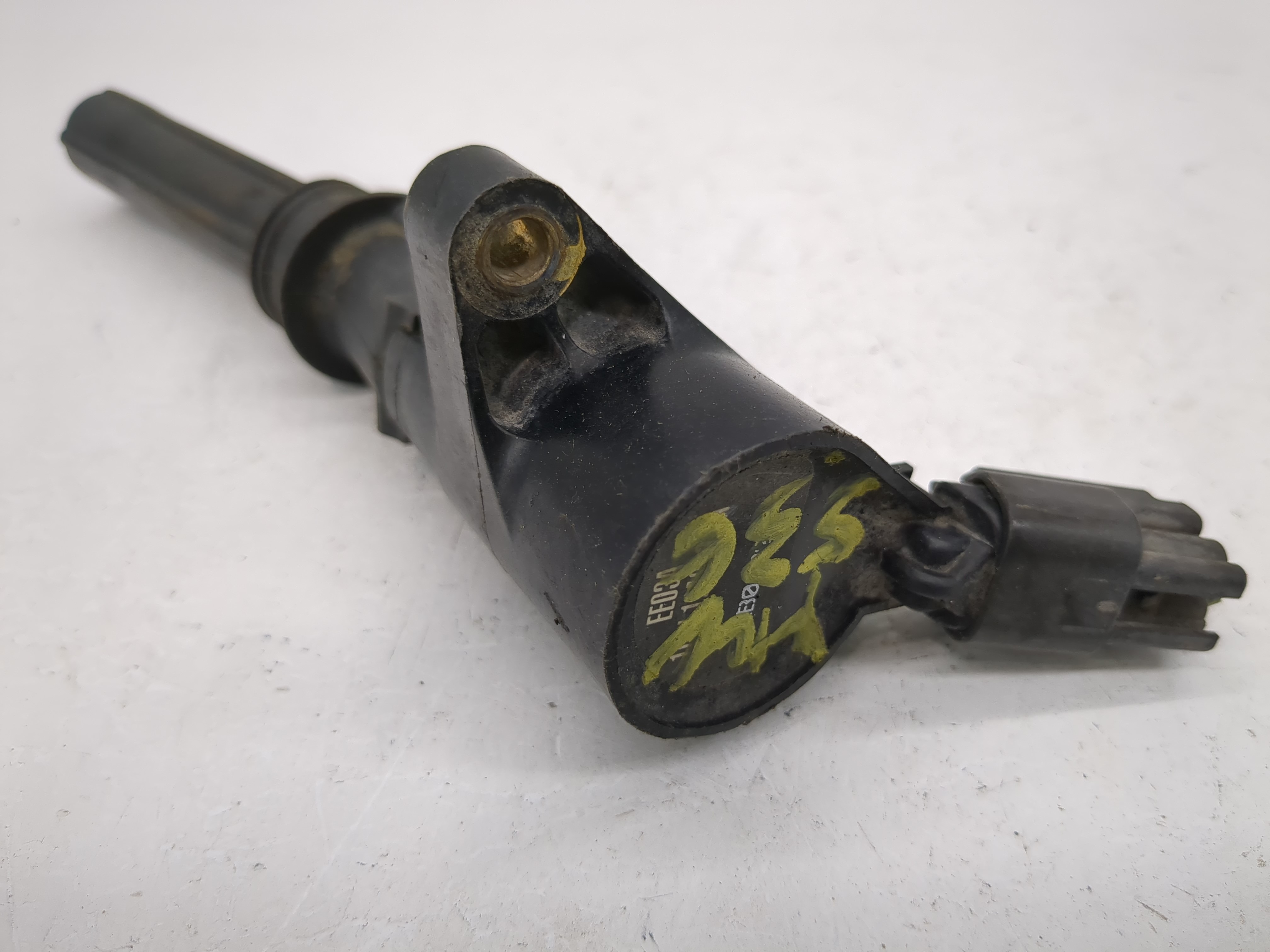 2001-2011 Lincoln Town Car Ignition Coil Igniter Pack 1104739 - Oemusedautoparts1.com