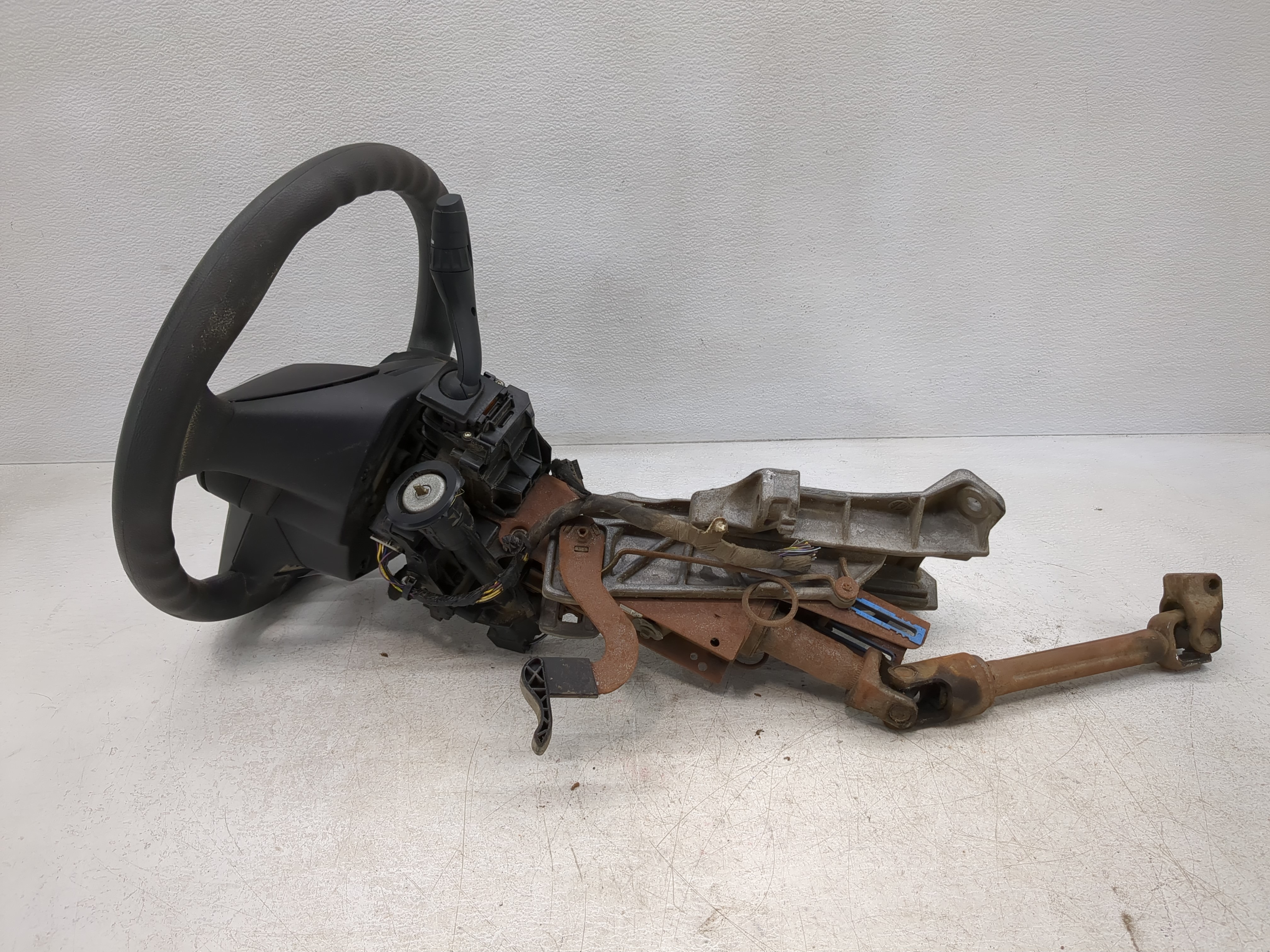 Picture of 2014-2016 Ford Fusion A/t Power Steering Column With Motor 1104860