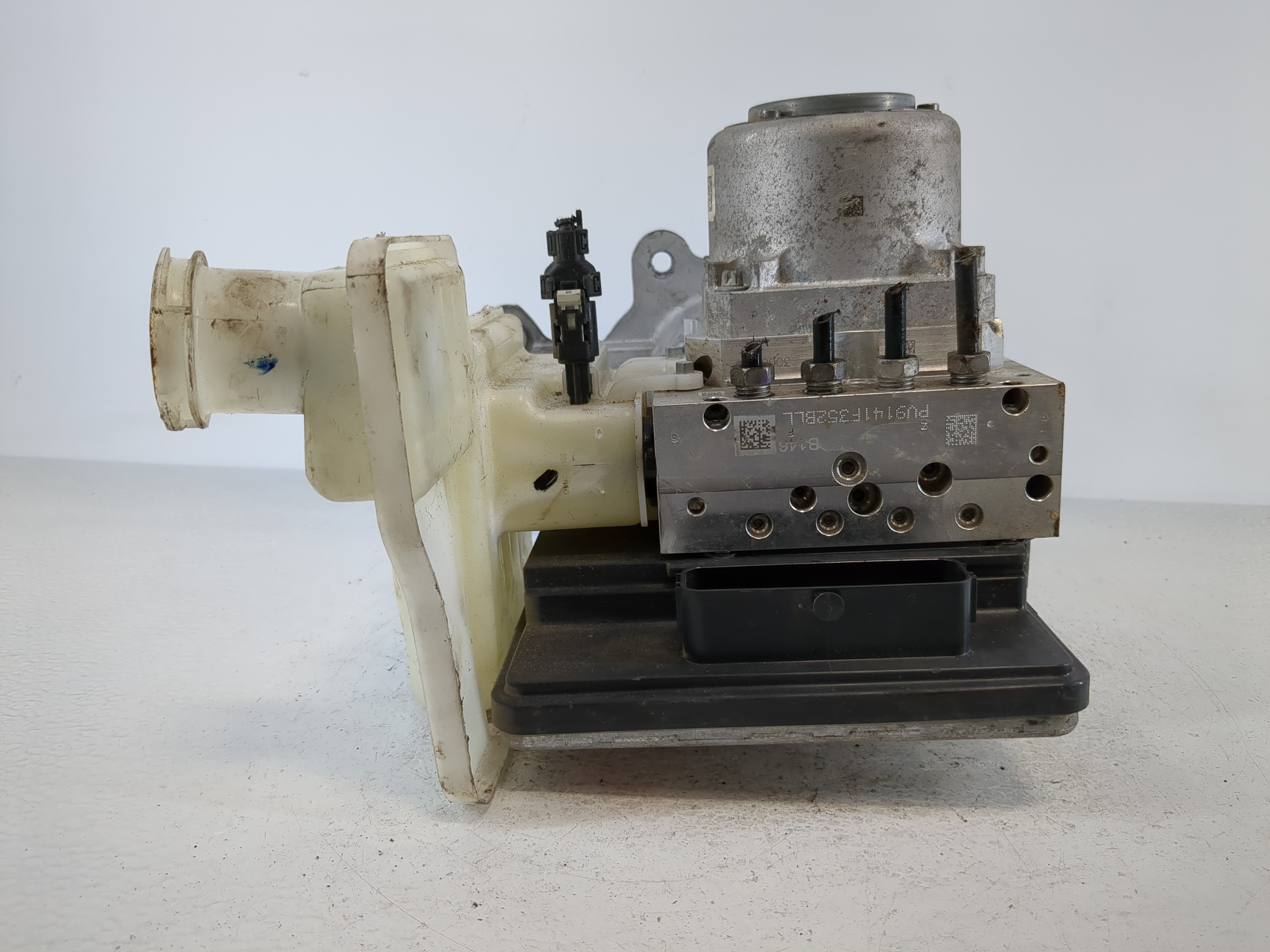 Picture of 2019-2022 Chevrolet Silverado 1500 Abs Pump Control Module 1104944