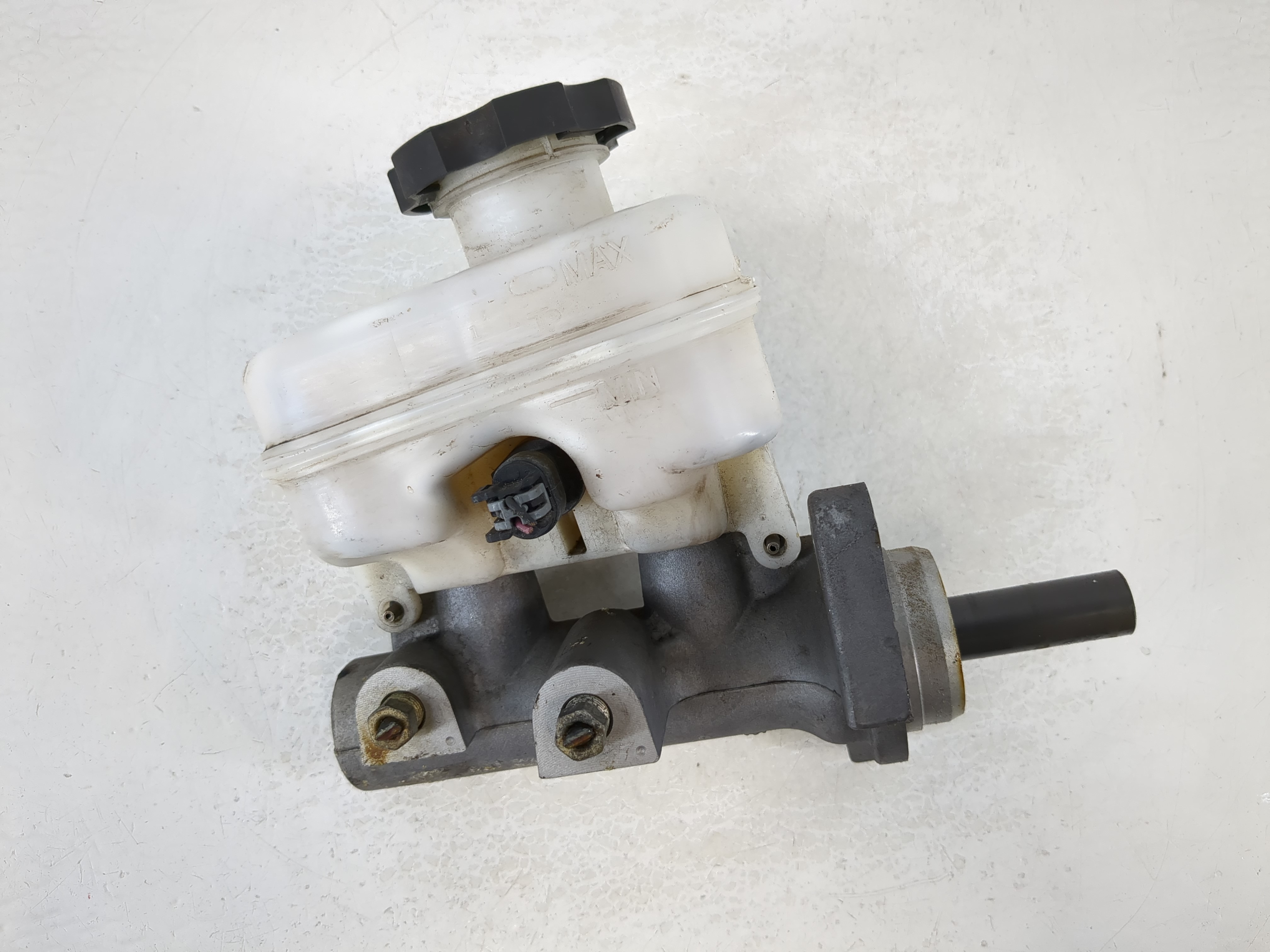 Picture of 2004-2008 Gmc Canyon Brake Master Cylinder 1105130