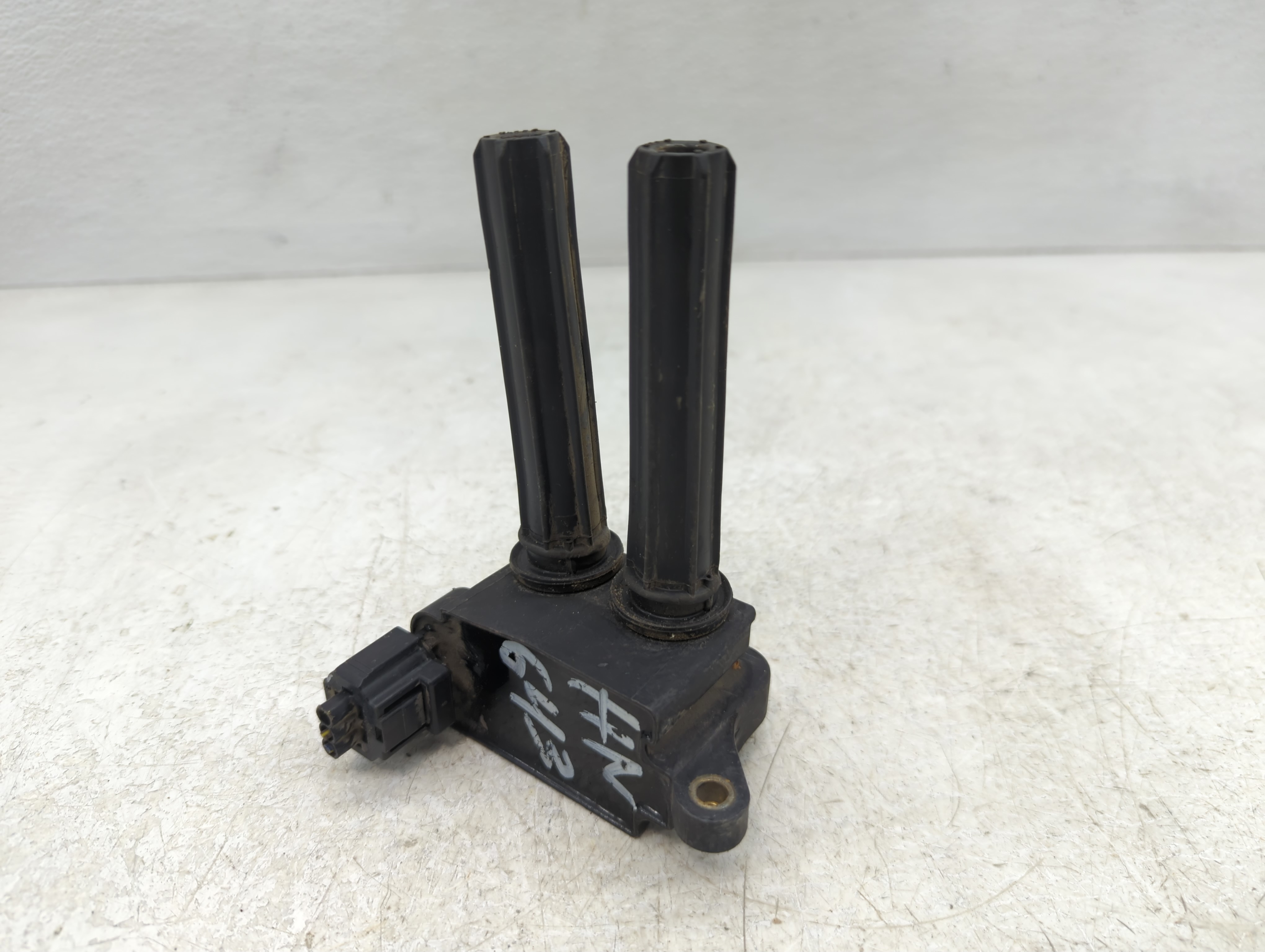 2005-2022 Chrysler 300 Ignition Coil Igniter Pack 1105156 - Oemusedautoparts1.com