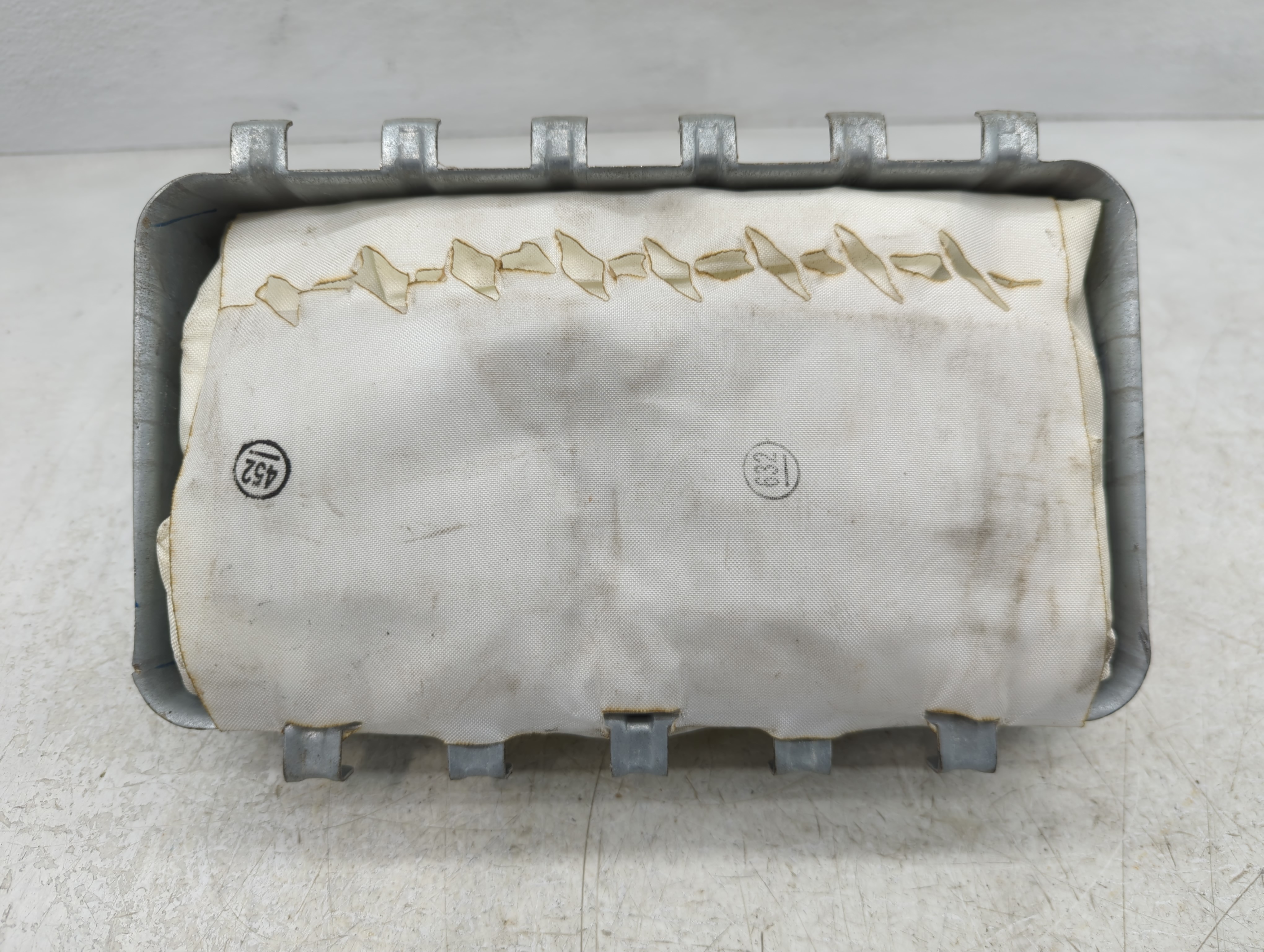 Picture of 2011-2012 Chrysler Town & Country Air Bag Passenger Right Dashboard Oem 1105255