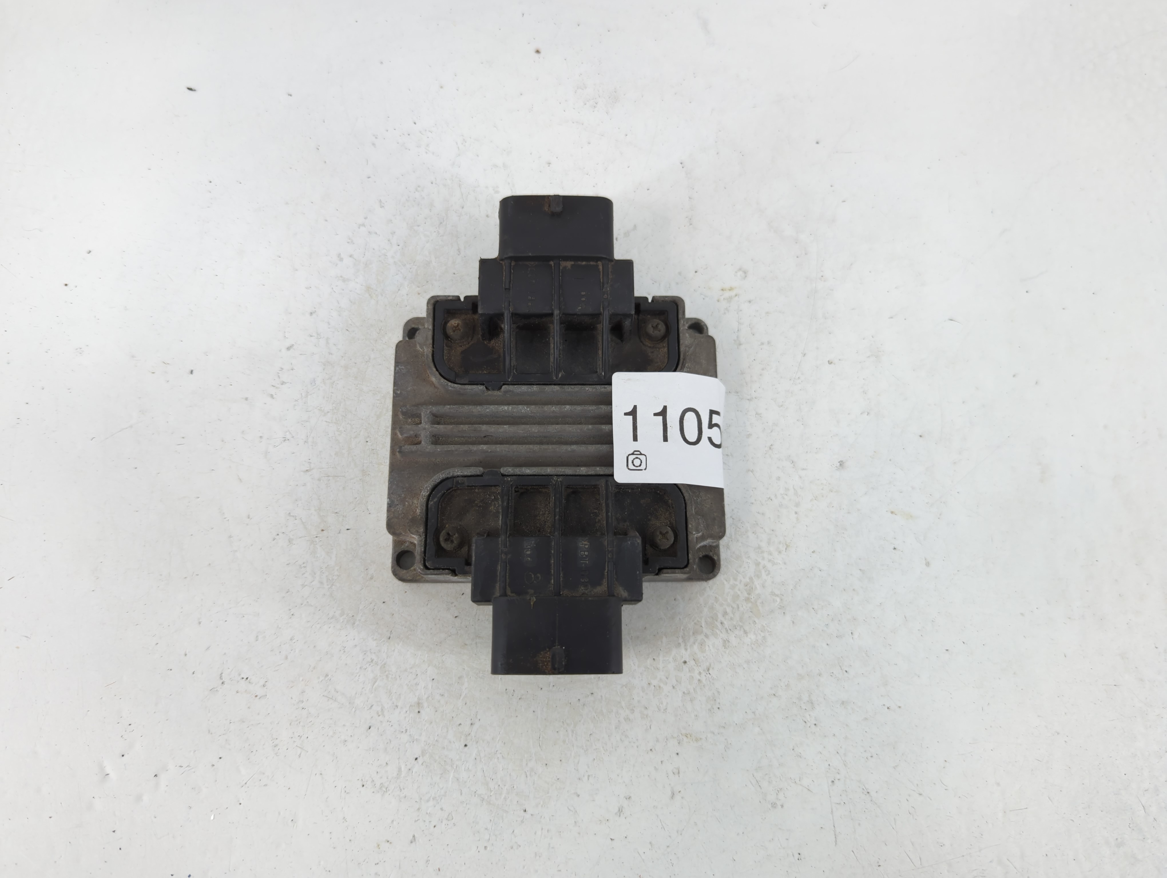Picture of 2005-2006 Chevrolet Equinox Chassis Control Module Ccm Bcm Body Control 1105260
