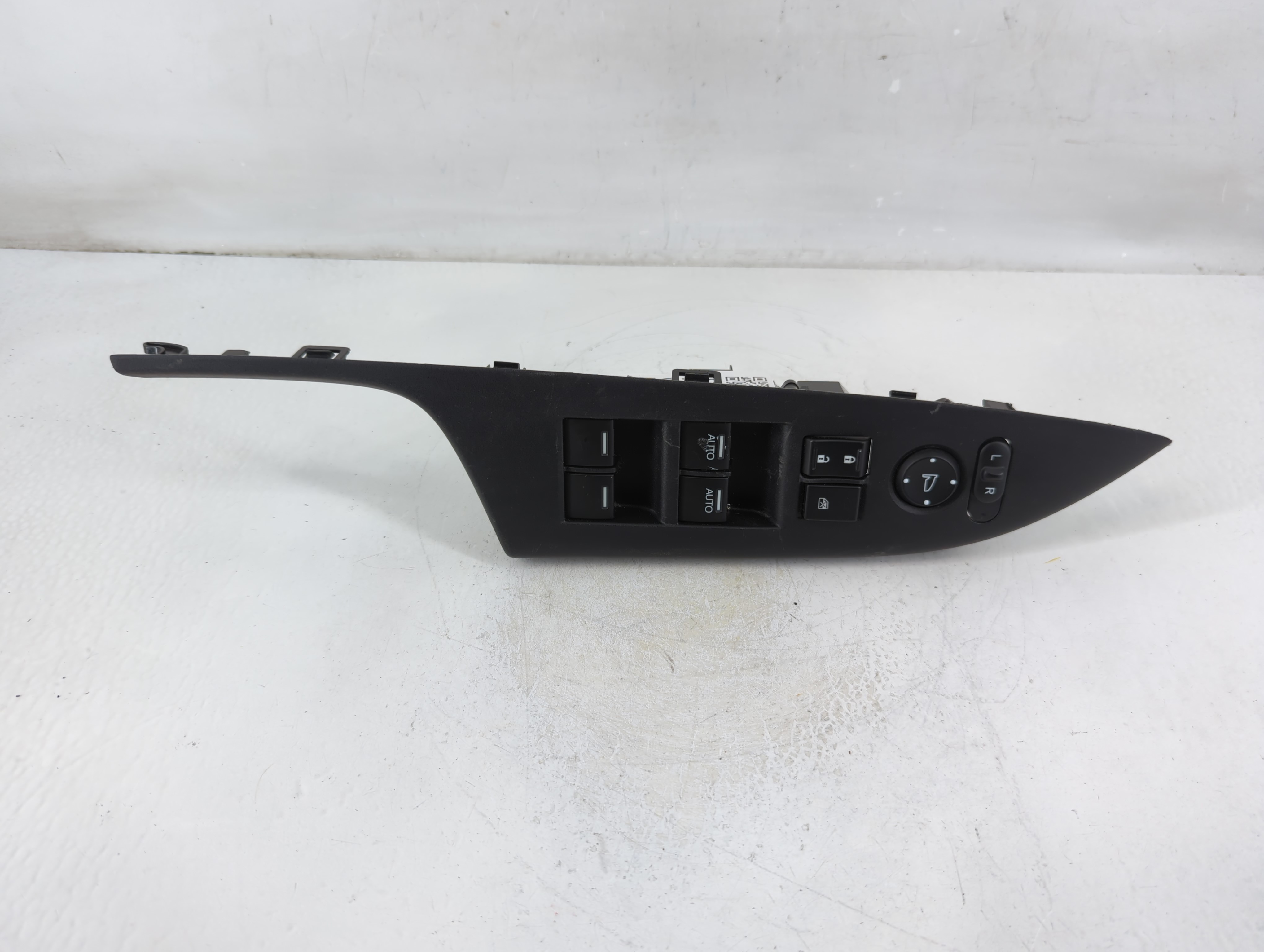 Picture of 2013-2017 Honda Accord Driver Left Door Master Power Window Switch 1105270