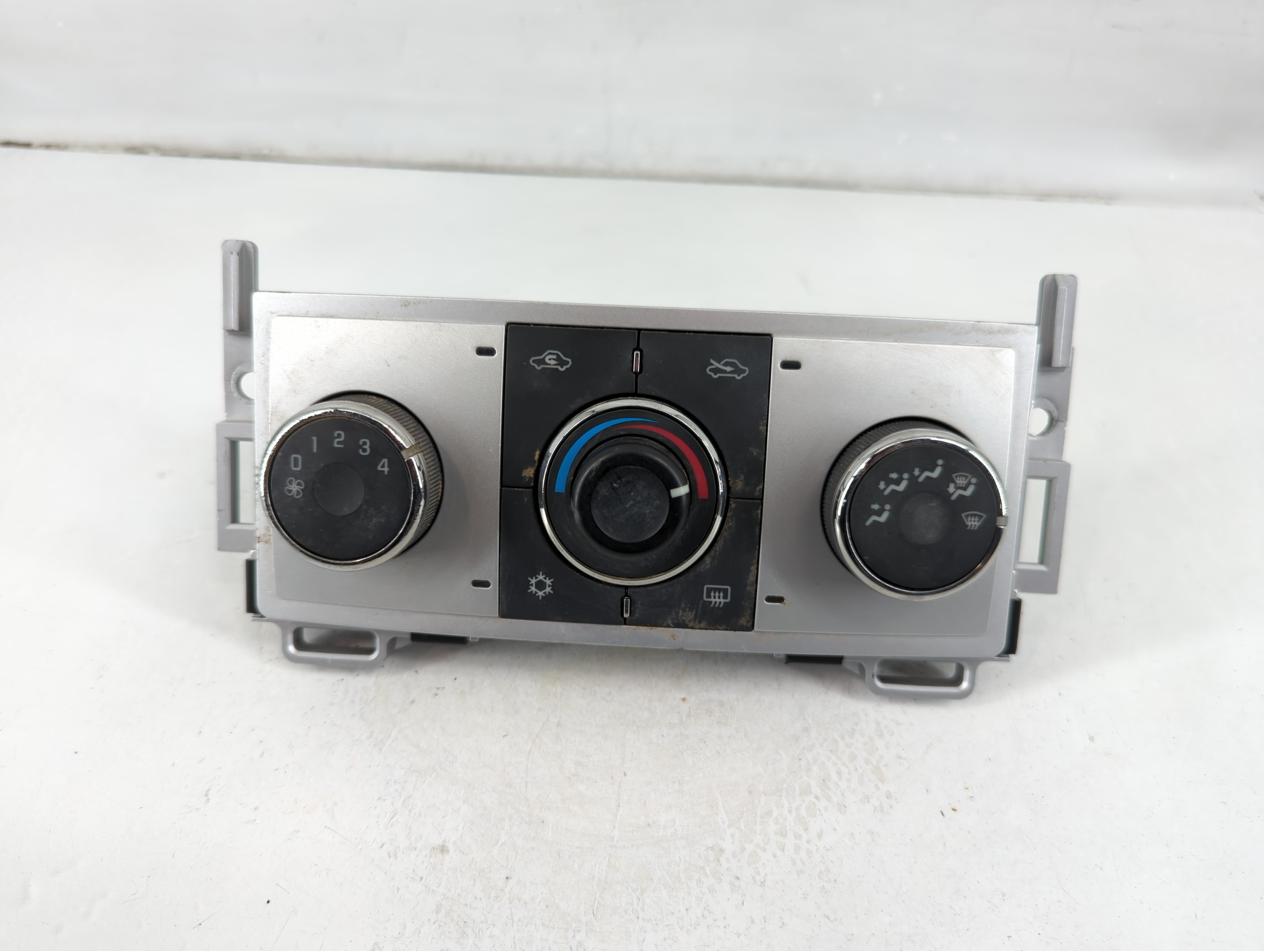 Picture of 2008-2012 Chevrolet Malibu Ac Heater Climate Control 28272781 1105288