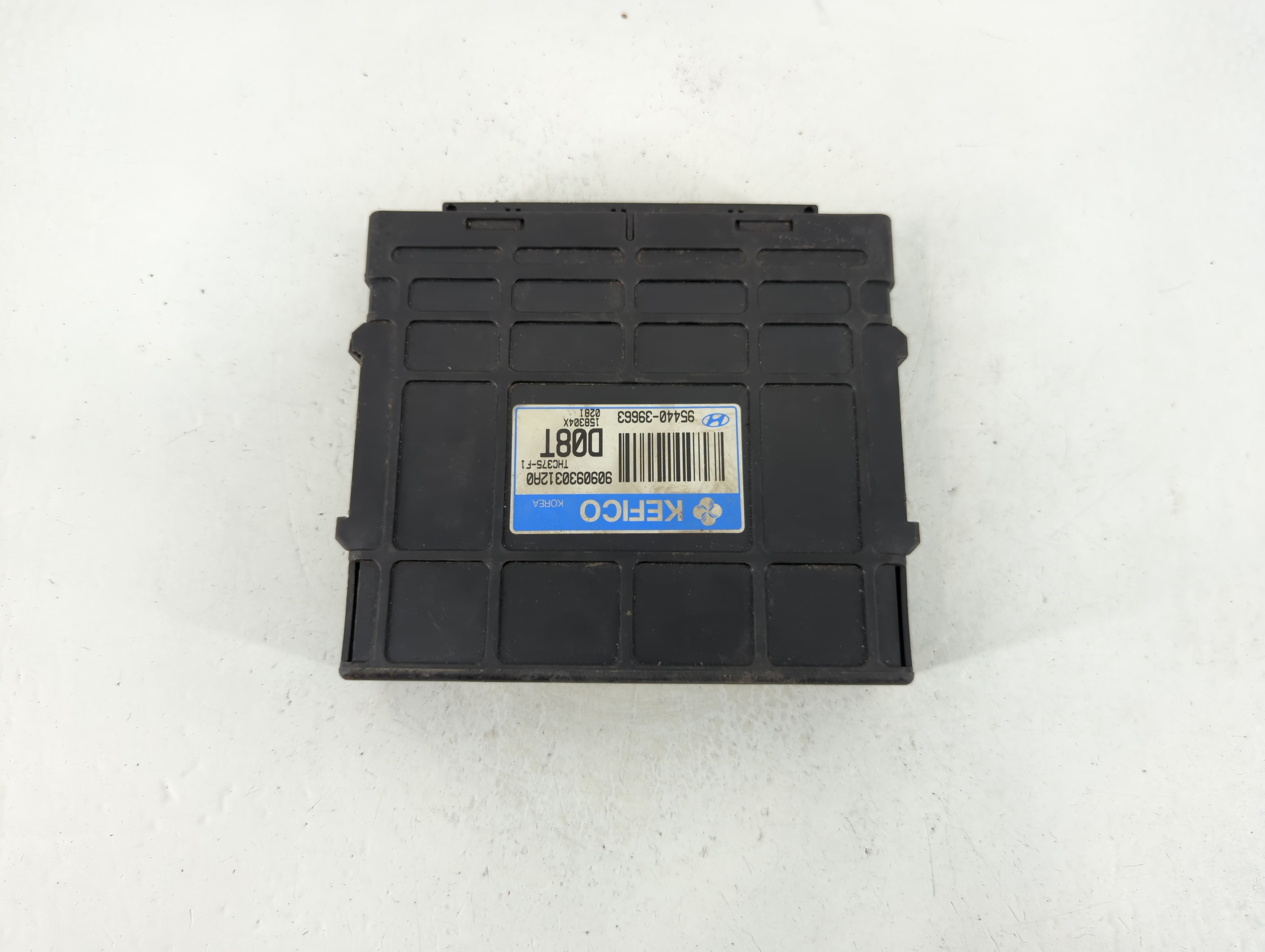 Picture of 2005-2006 Hyundai Santa Fe Chassis Control Module Ccm Bcm Body Control 1105335