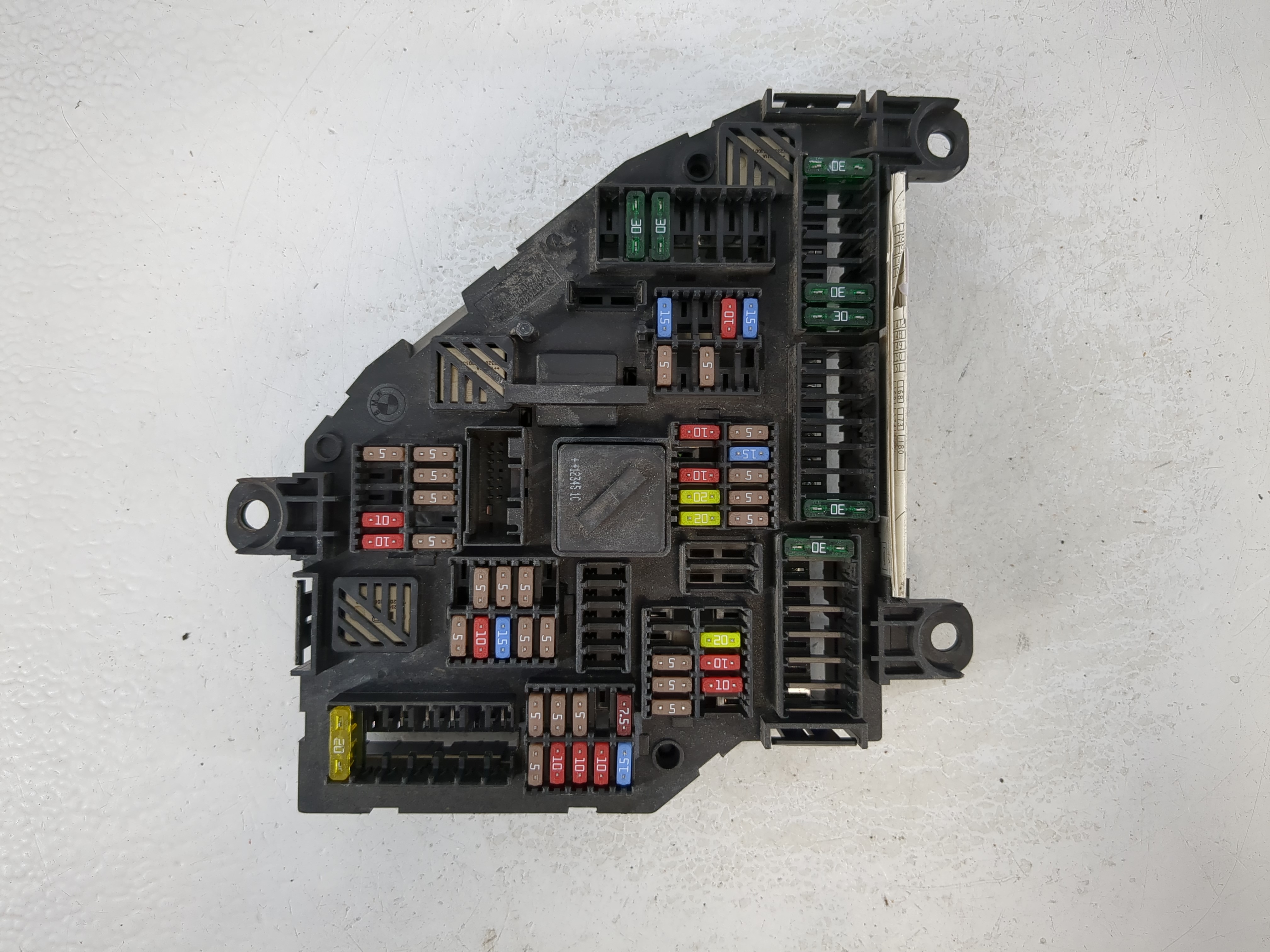 Picture of 2013-2016 Bmw 528i Fusebox Fuse Box Relay Module 9264923-01 1105380