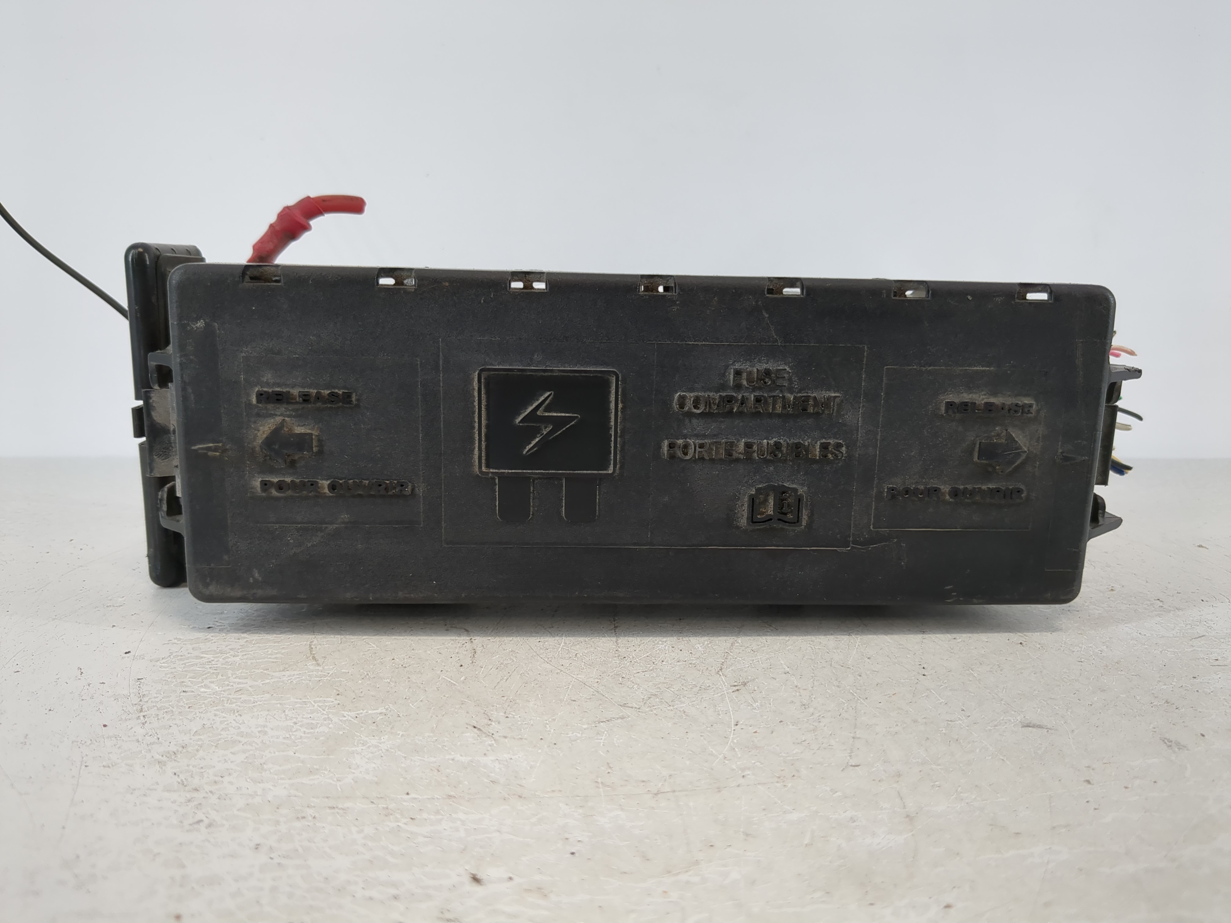 2005-2007 Ford Taurus Fusebox Fuse Box Relay Module Yf1t-14a003-a 1105386 - Oemusedautoparts1.com