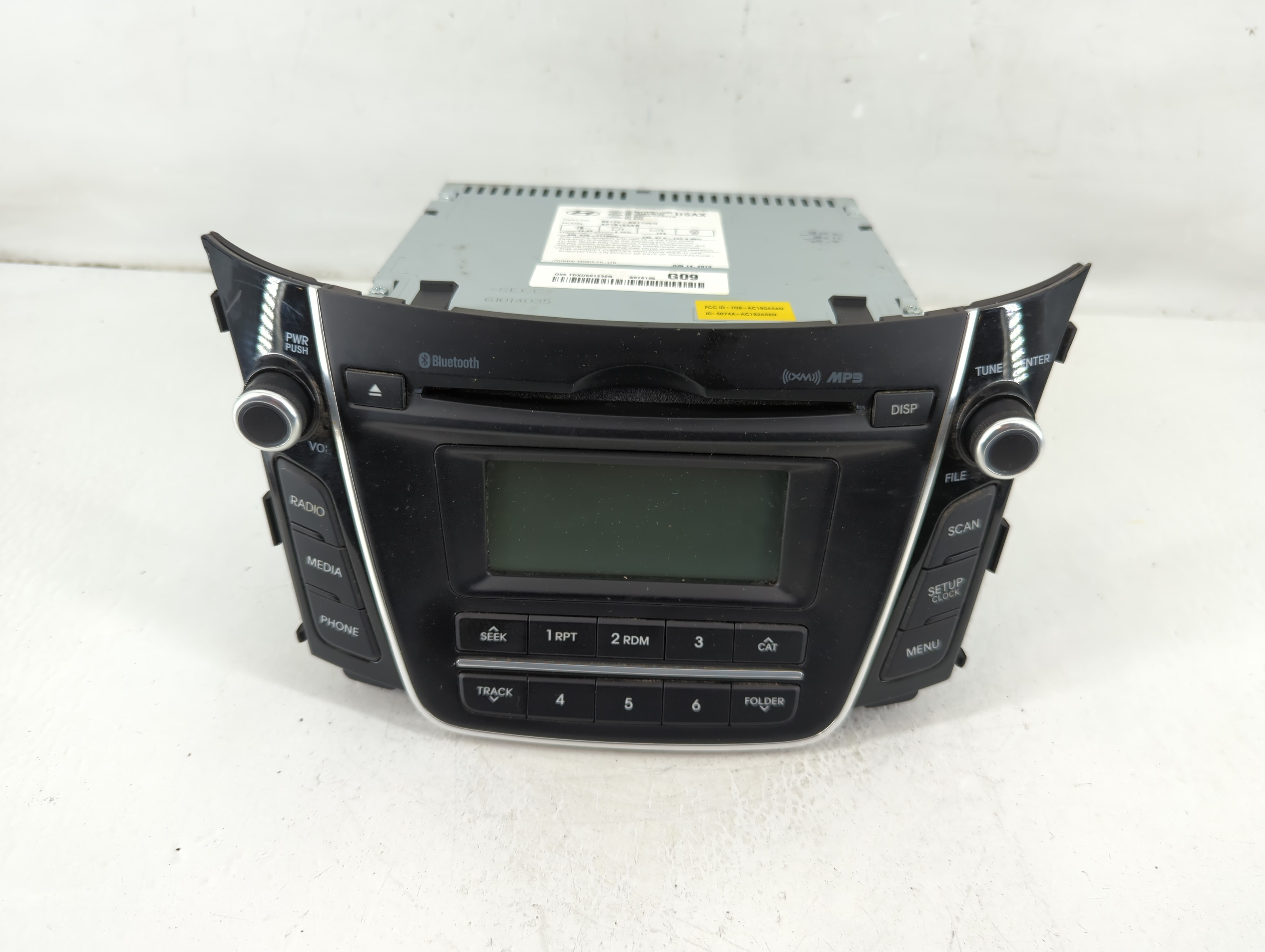 Picture of Hyundai Elantra Am Fm Cd Player Radio Receiver 1105397