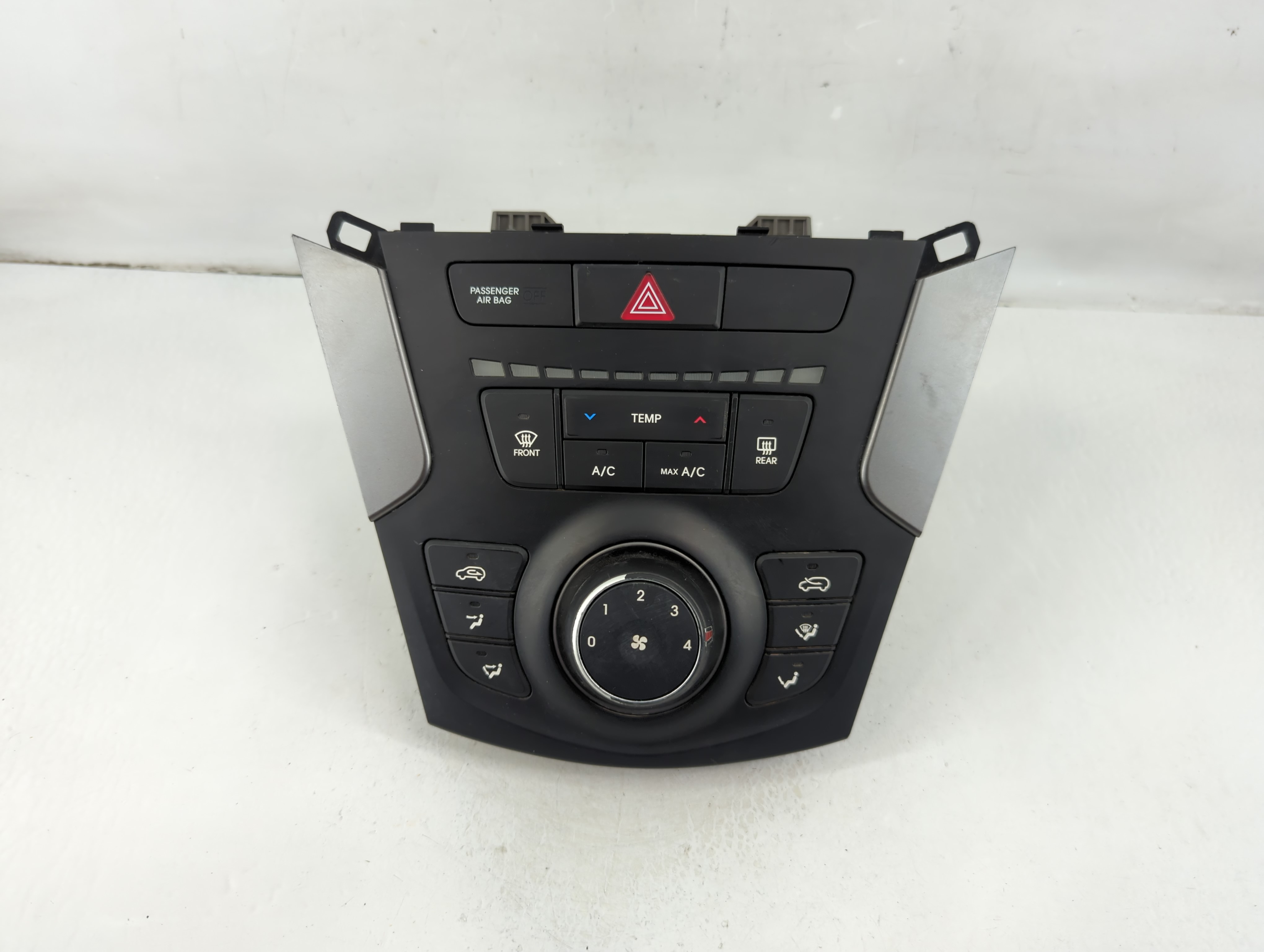 Picture of 2017-2018 Hyundai Santa Fe Ac Heater Climate Control 1105441