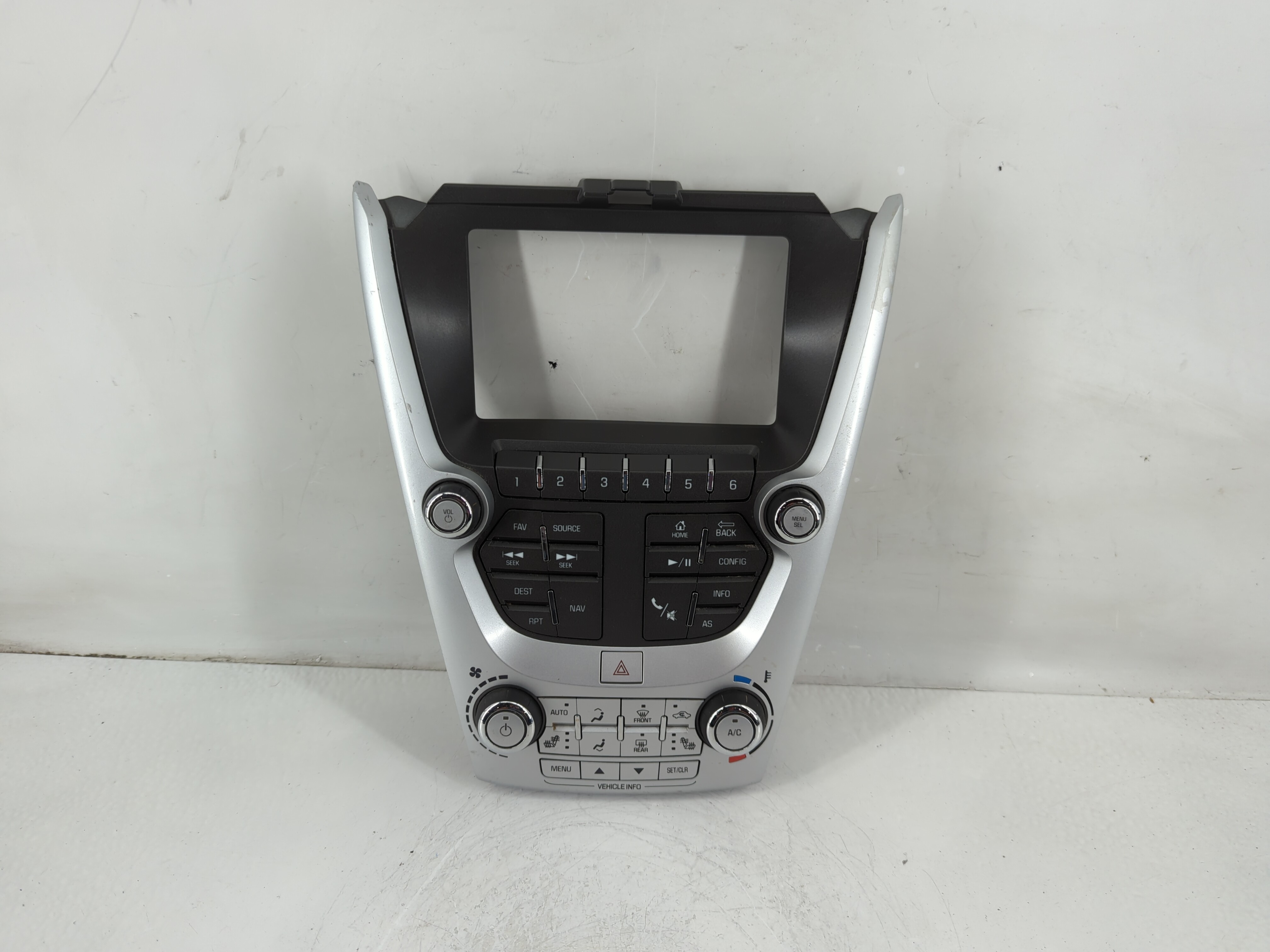 Picture of 2016-2017 Chevrolet Equinox Am Fm Cd Player Radio Receiver 1105532