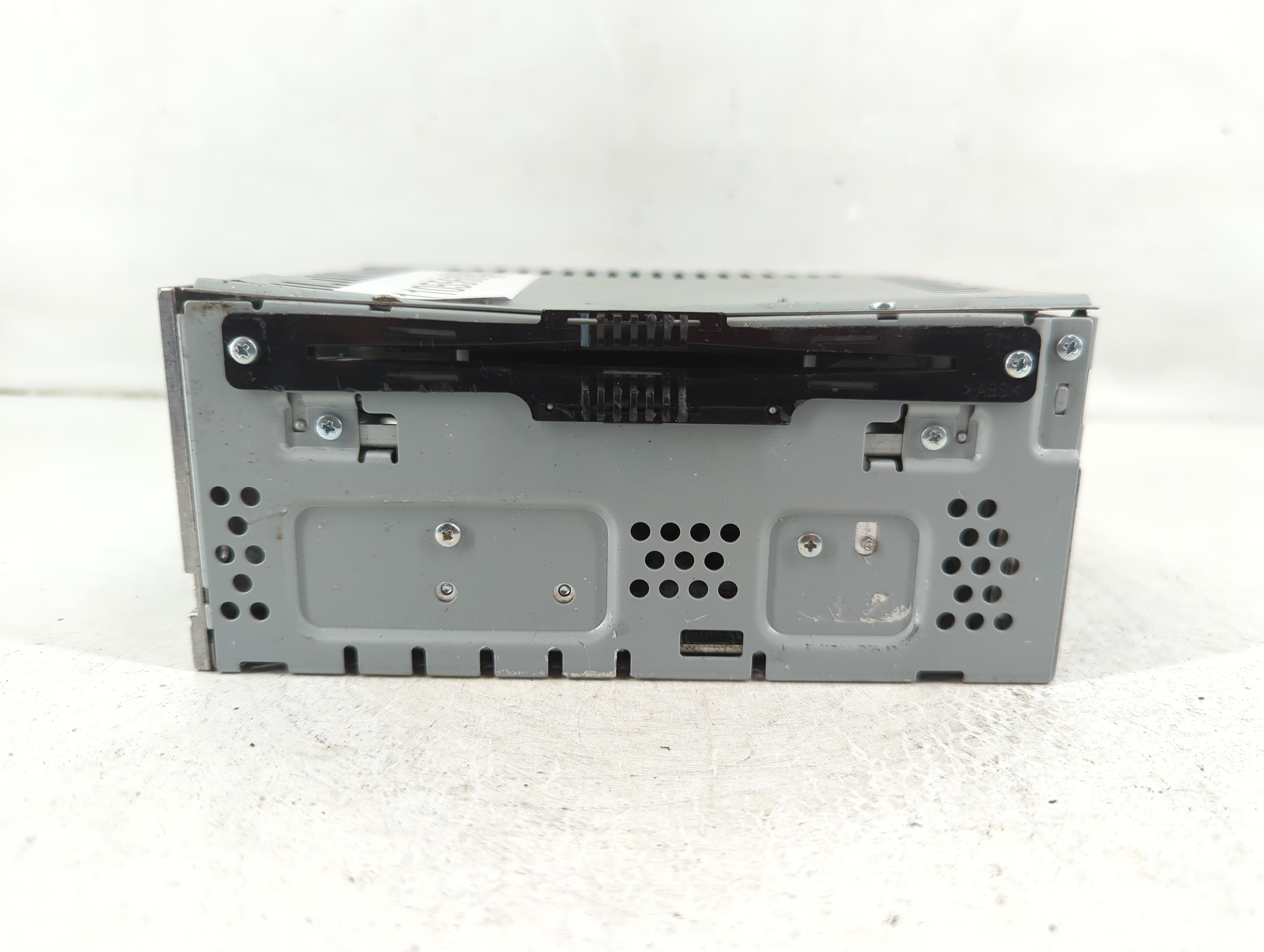 Picture of 2016-2017 Ford Taurus Am Fm Cd Player Radio Receiver 1105560