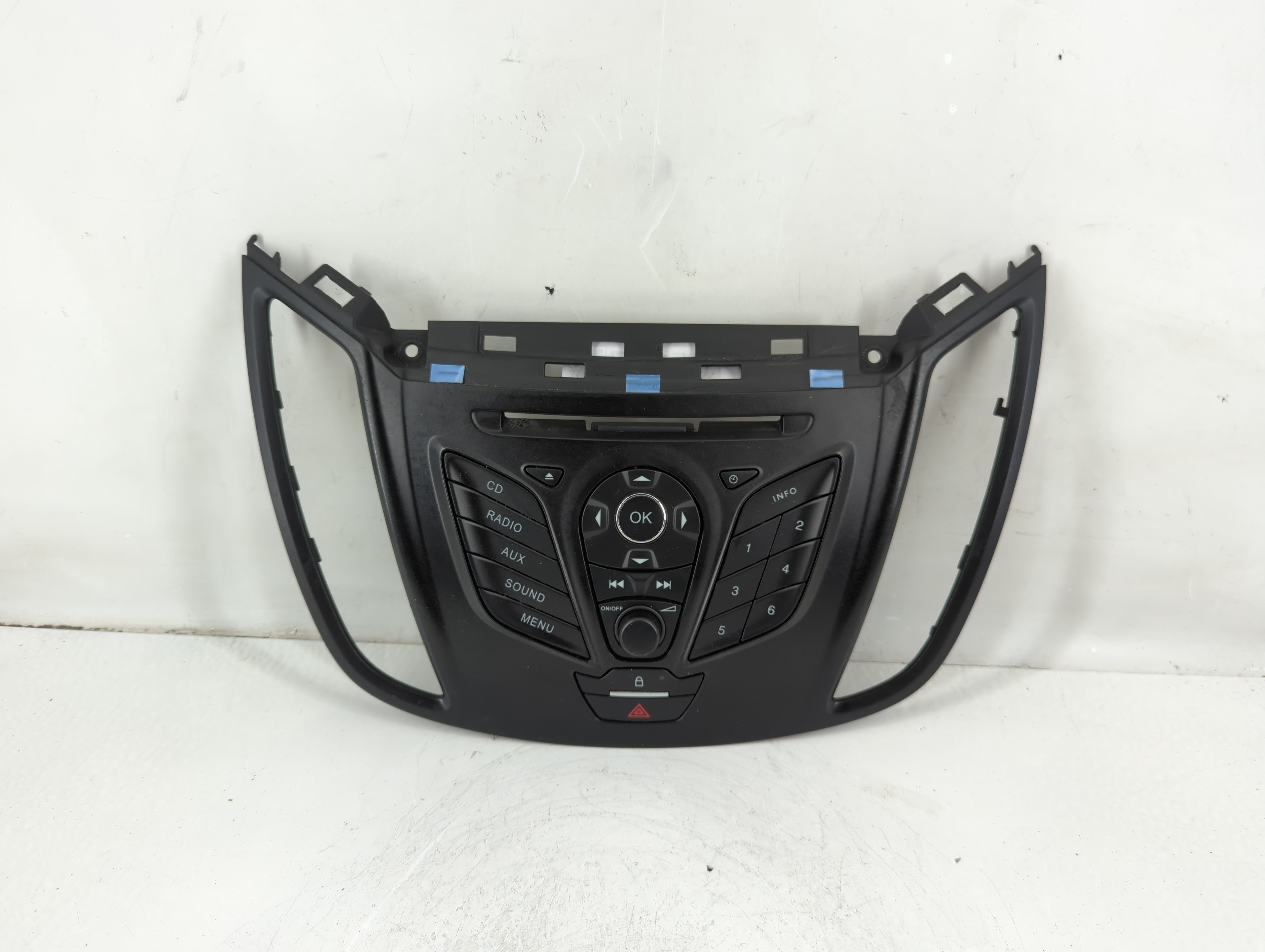 2013-2013 Ford Escape Am Fm Cd Player Radio Receiver 1105627 - Oemusedautoparts1.com