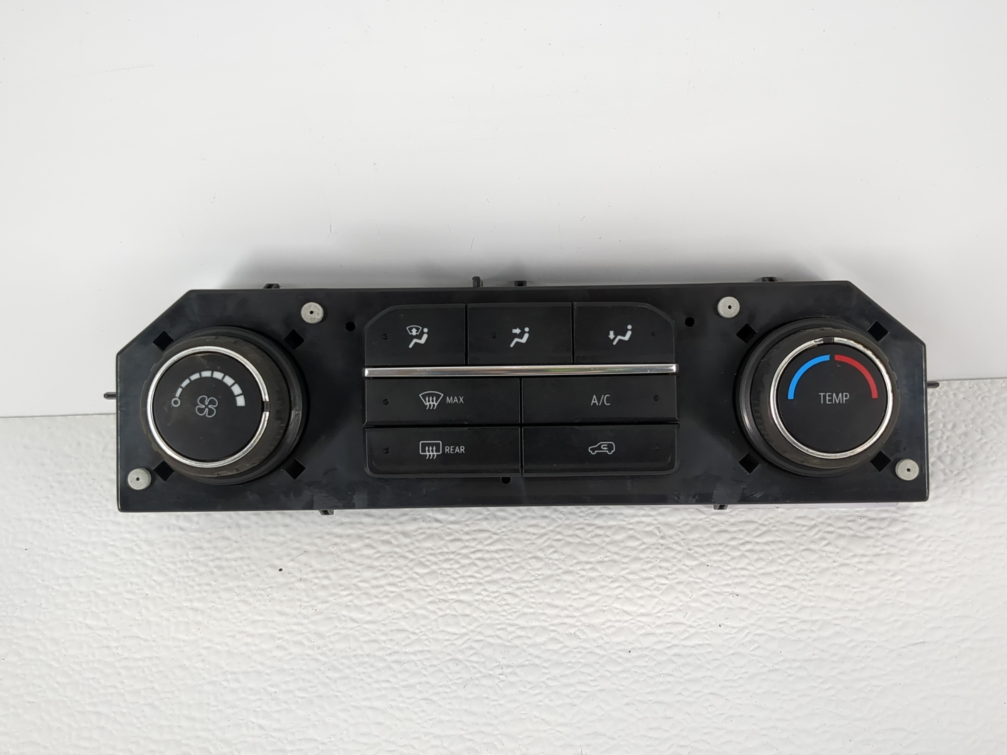 2019-2022 Chevrolet Silverado 1500 Ac Heater Climate Control 84542734 1105637 - Oemusedautoparts1.com
