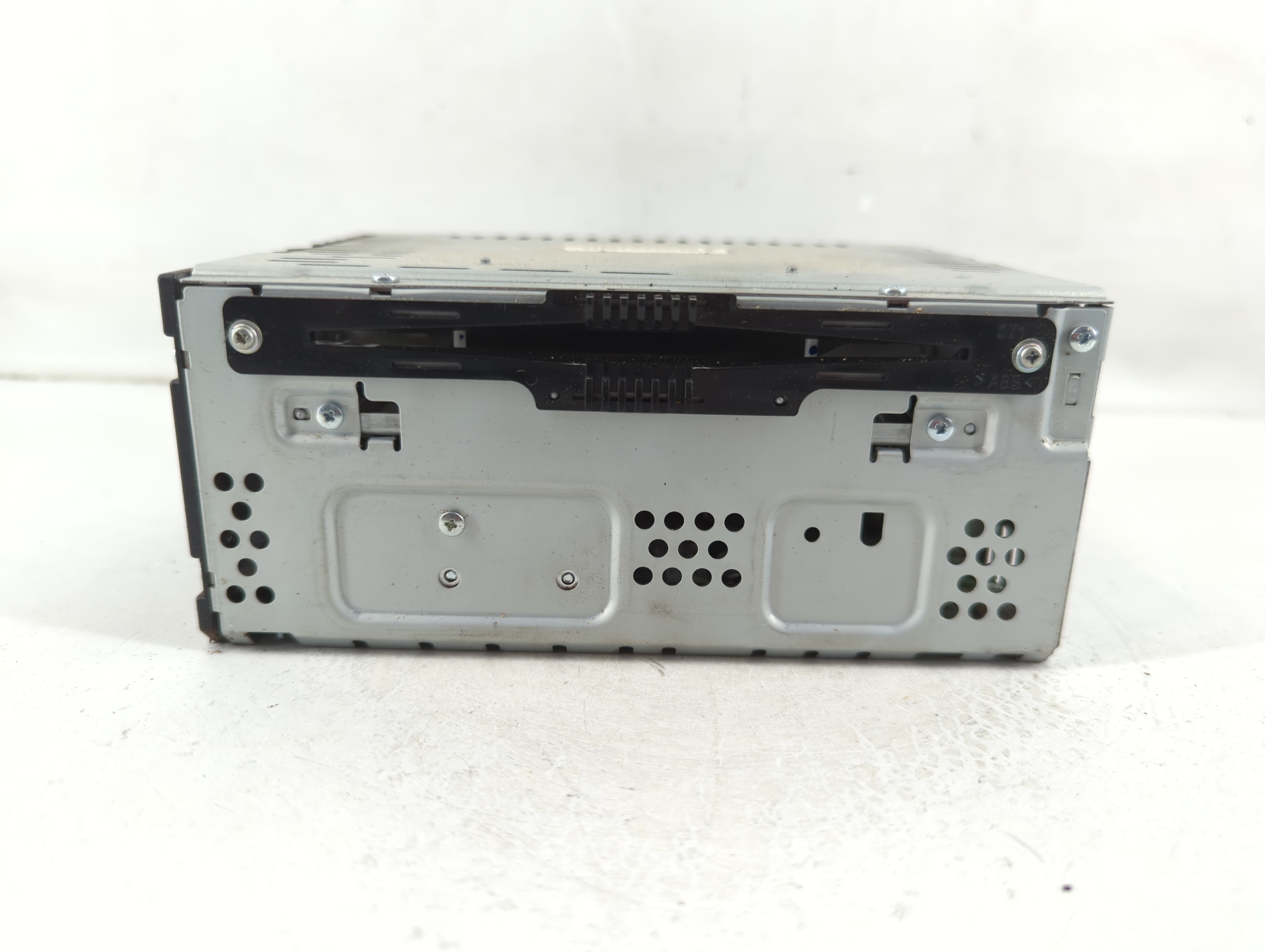Picture of 2015-2018 Ford Edge Am Fm Cd Player Radio Receiver 1105691