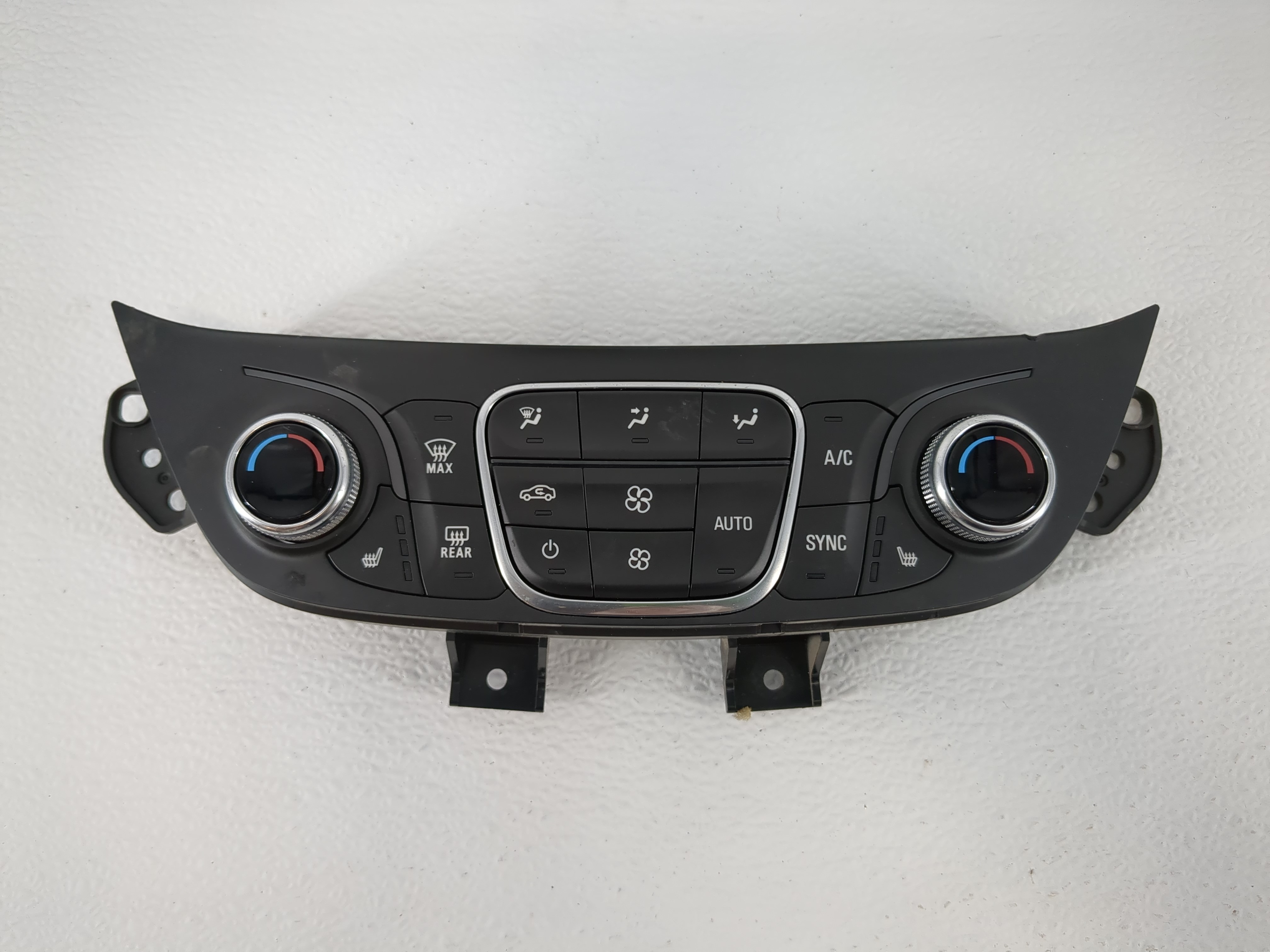 Picture of 2019-2021 Chevrolet Equinox Ac Heater Climate Control 84612975 1105722