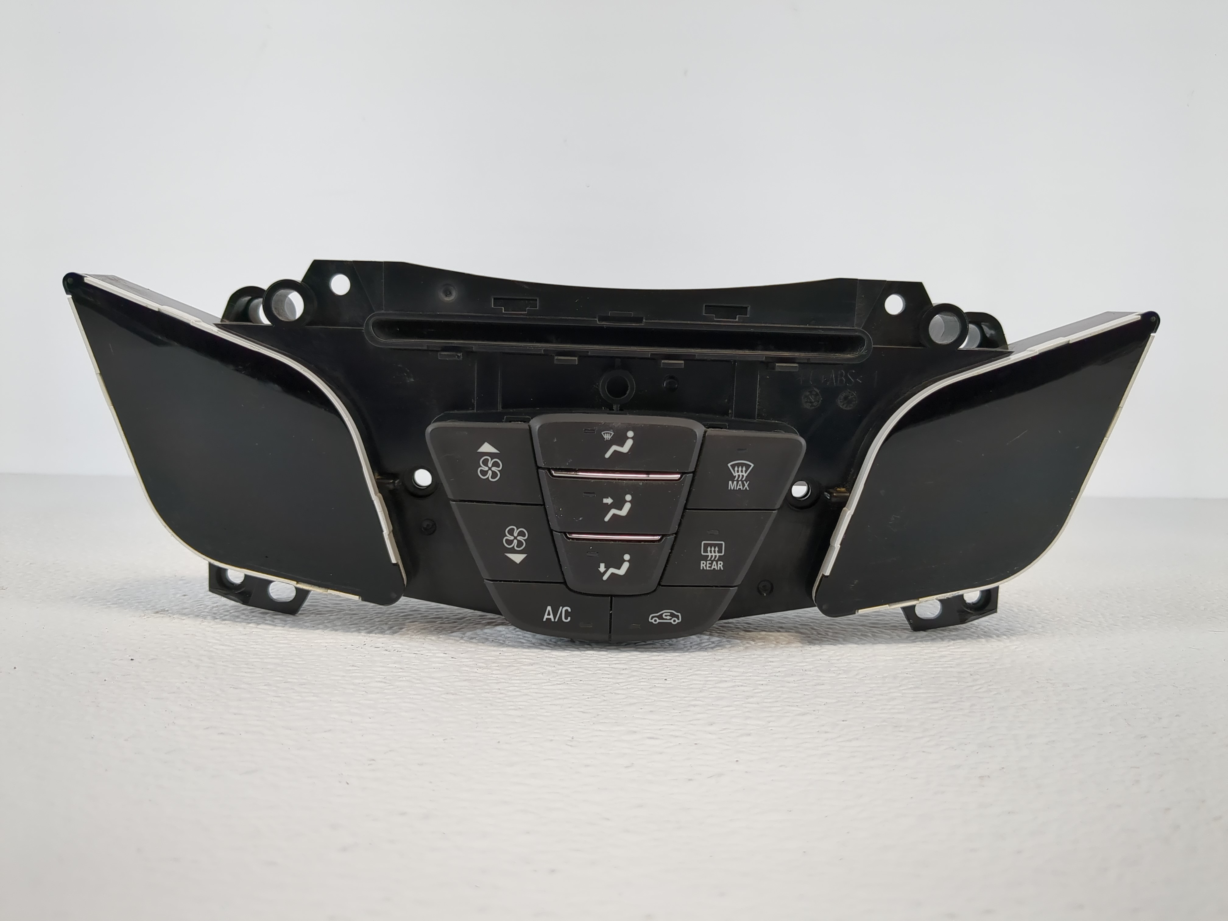 Picture of 2014-2016 Buick Lacrosse Ac Heater Climate Control 1106130