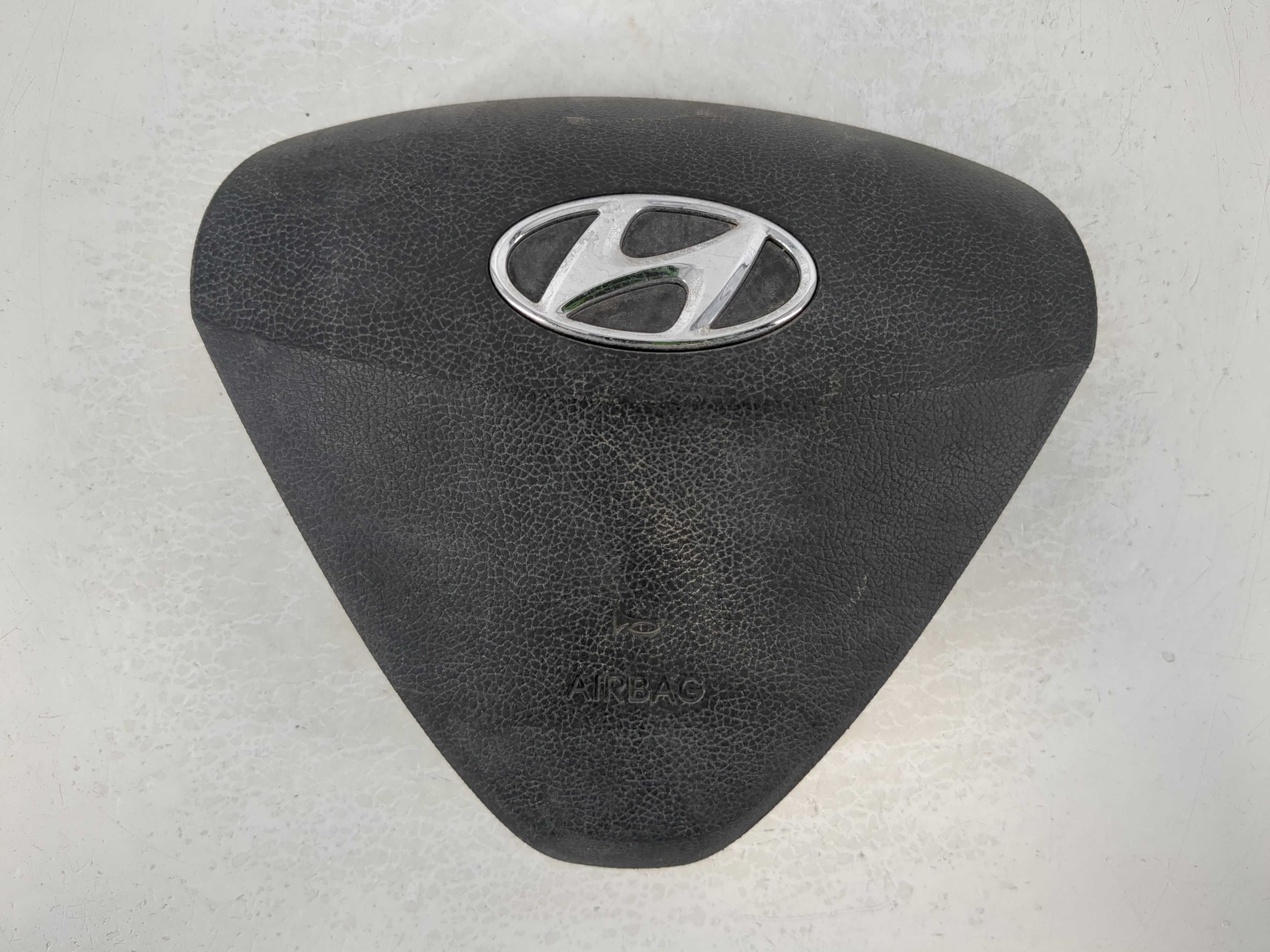 Picture of 2012-2017 Hyundai Veloster Air Bag Driver Left Steering Wheel Mounted 1106136