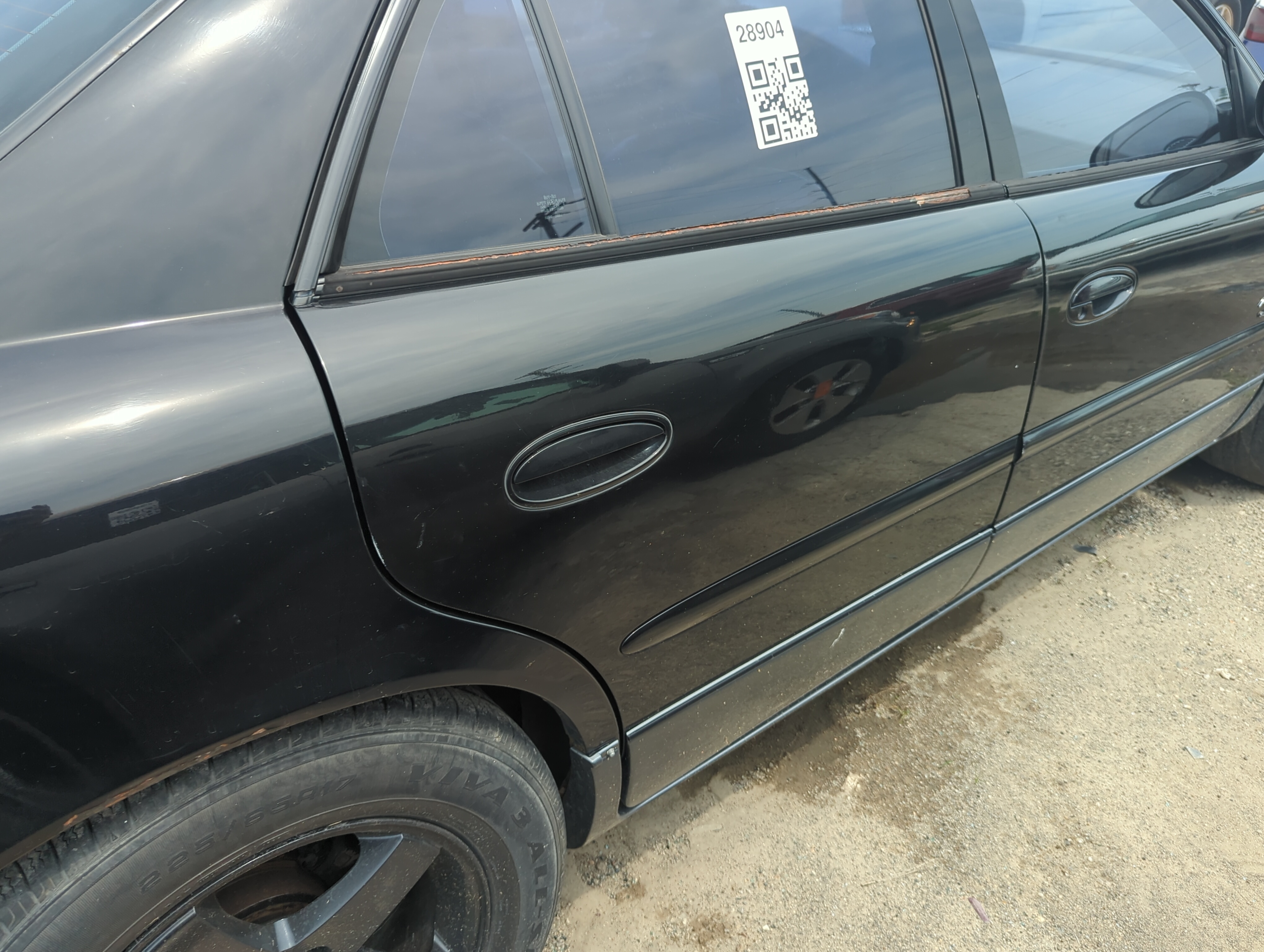 Picture of 1997-2003 Buick Regal Passenger Rear Door Oem 1106589