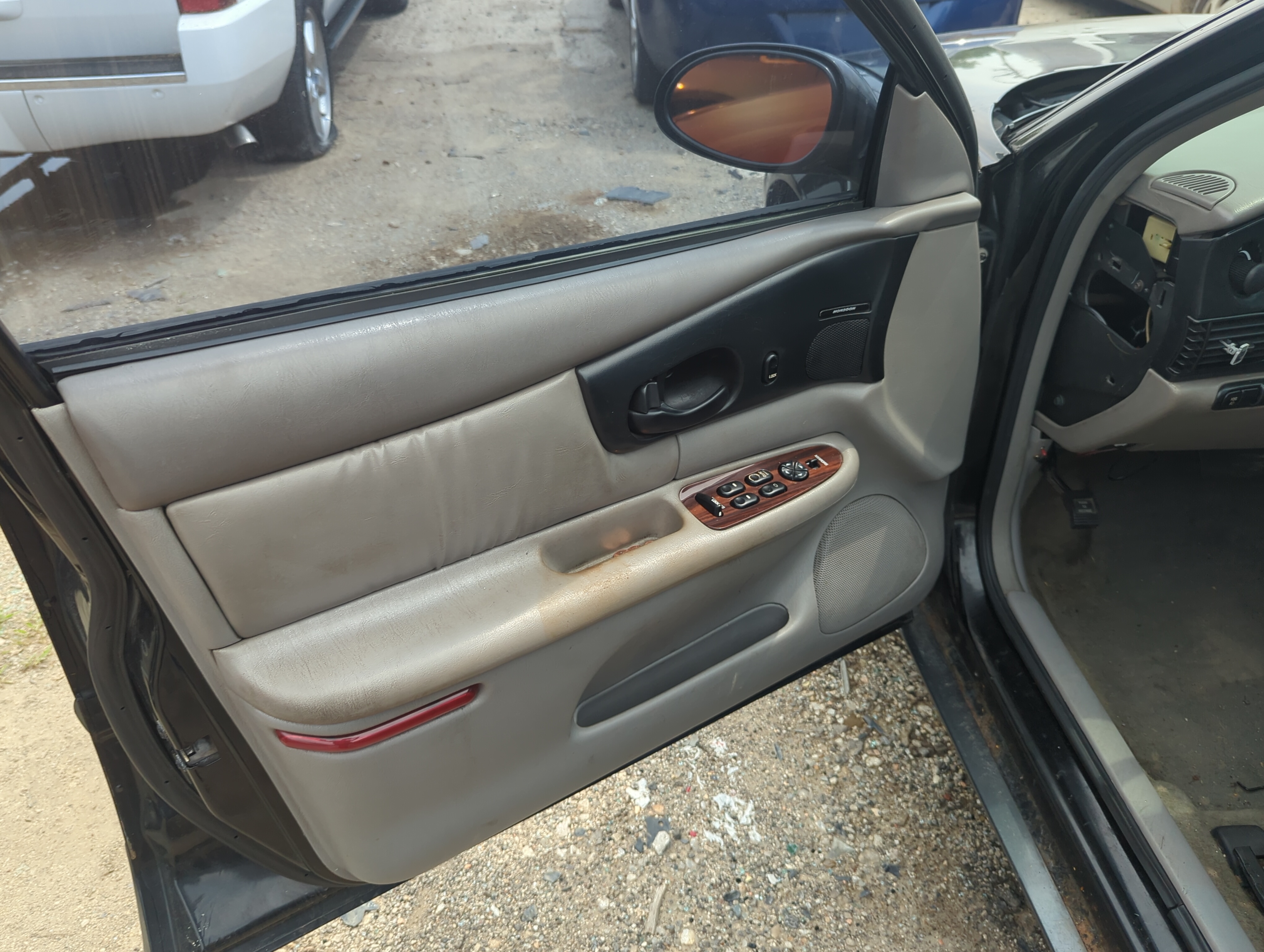 Picture of 2000 Buick Regal Front Left Driver Interior Door Panel Trim 1106621