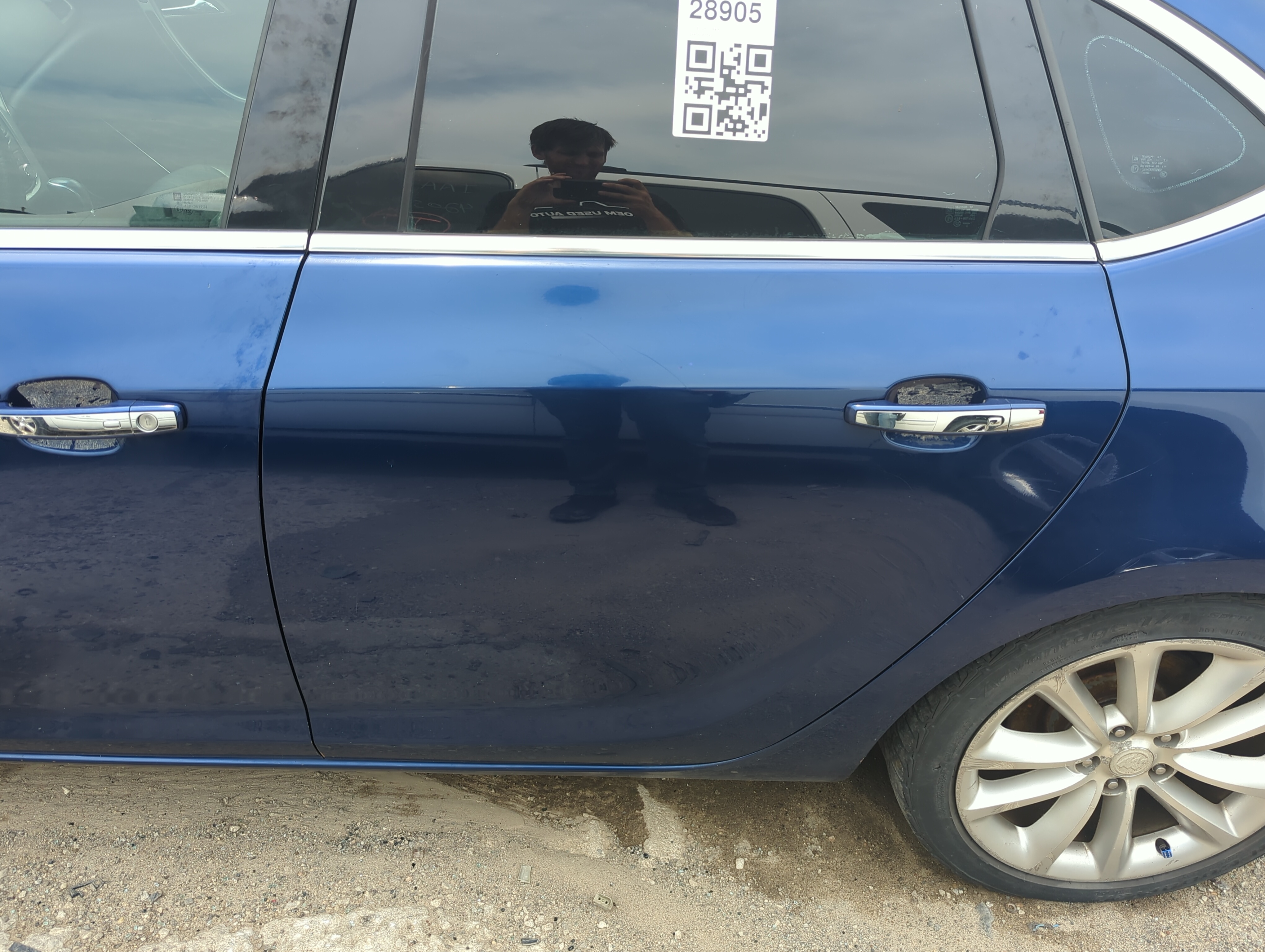 Picture of 2012-2014 Buick Verano Driver Rear Door Oem 1106728