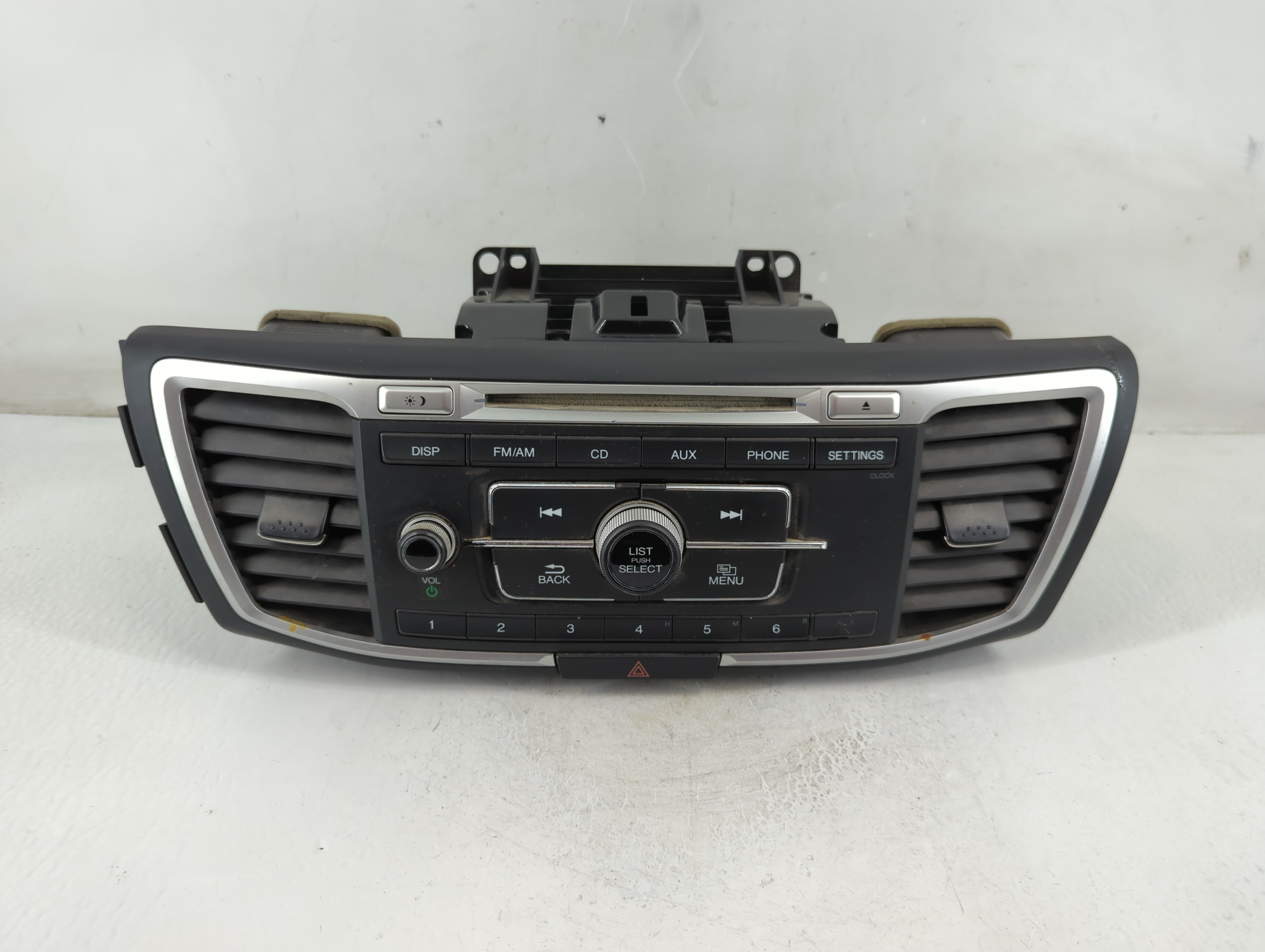 2013-2015 Honda Accord Am Fm Cd Player Radio Receiver 1106831 - Oemusedautoparts1.com