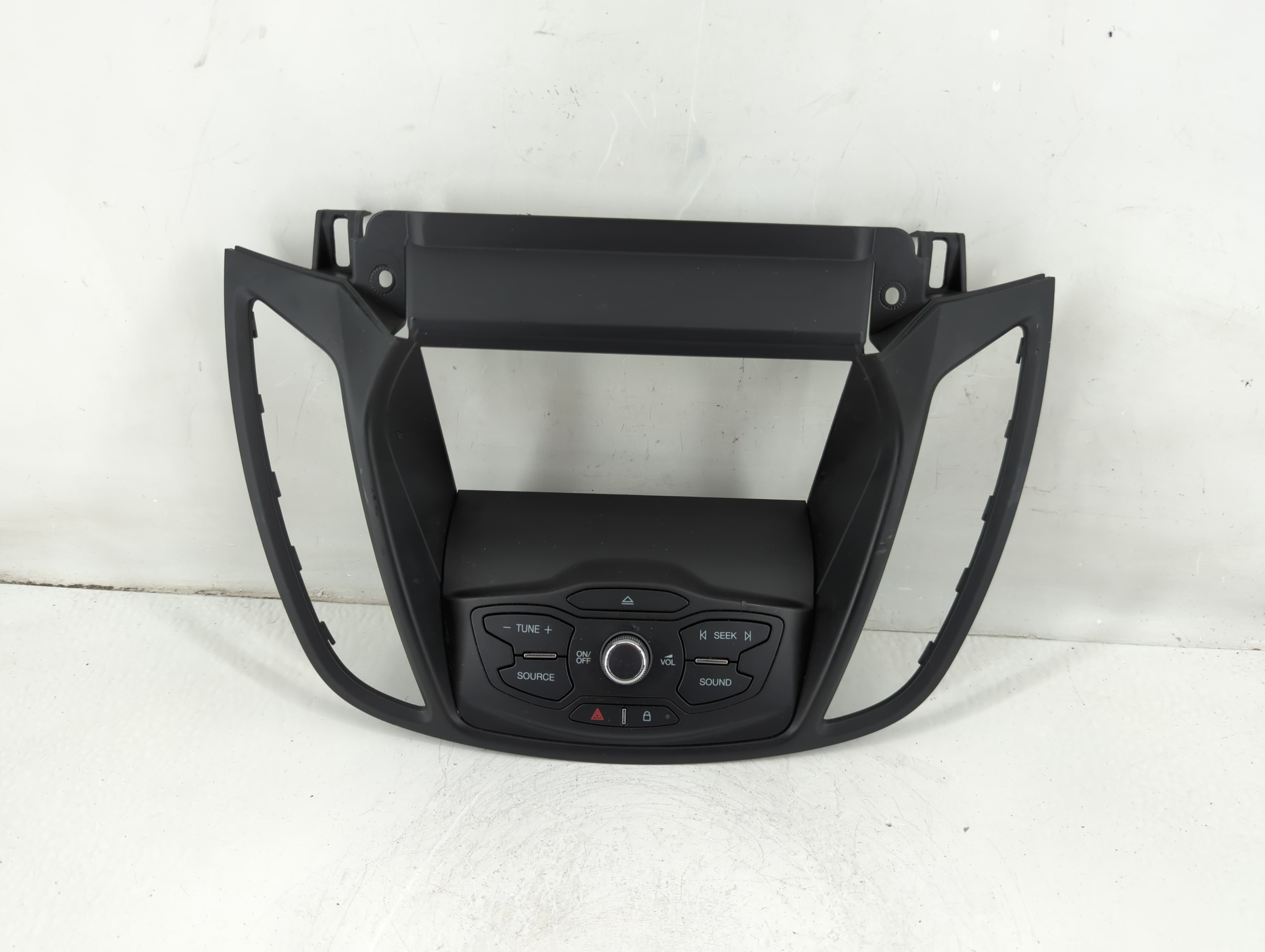 2013-2016 Ford Escape Am Fm Cd Player Radio Receiver 1106839 - Oemusedautoparts1.com