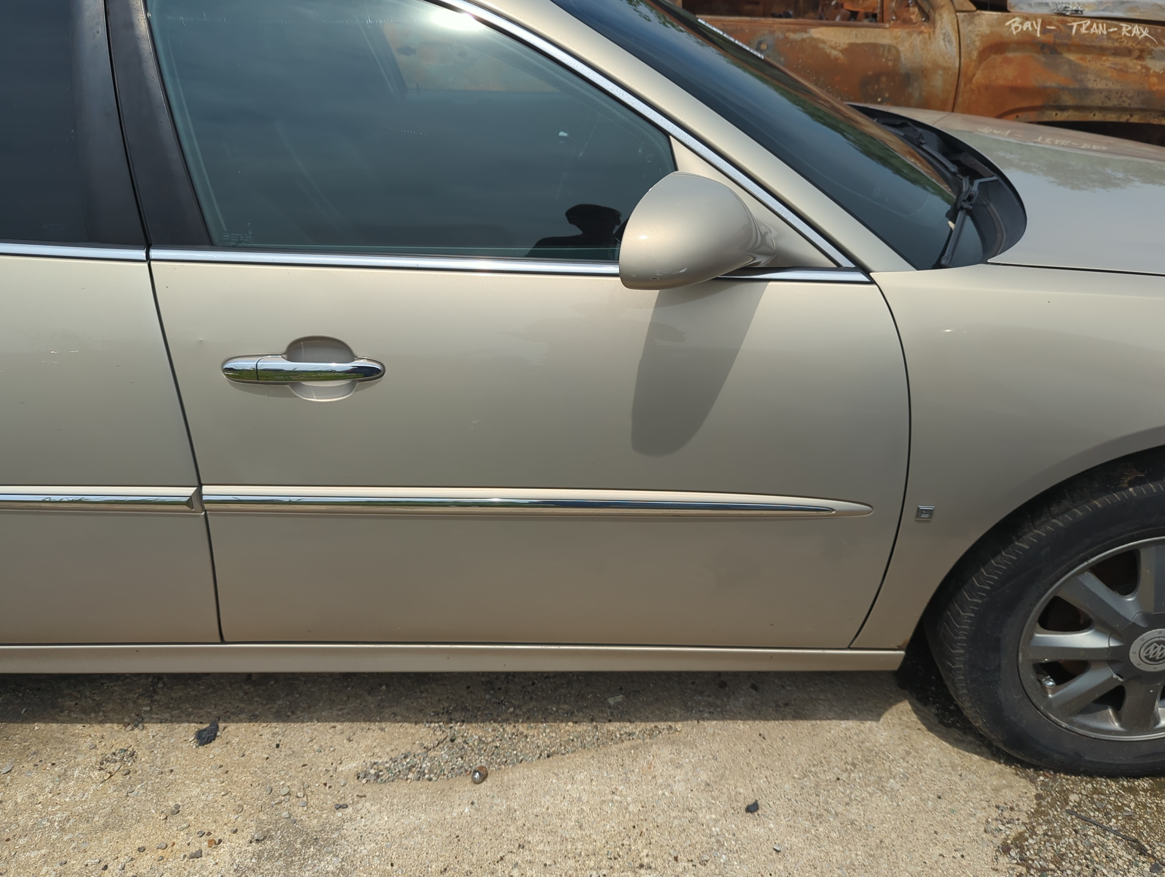 Picture of 2005-2009 Buick Lacrosse Passenger Front Door Oem 1106904