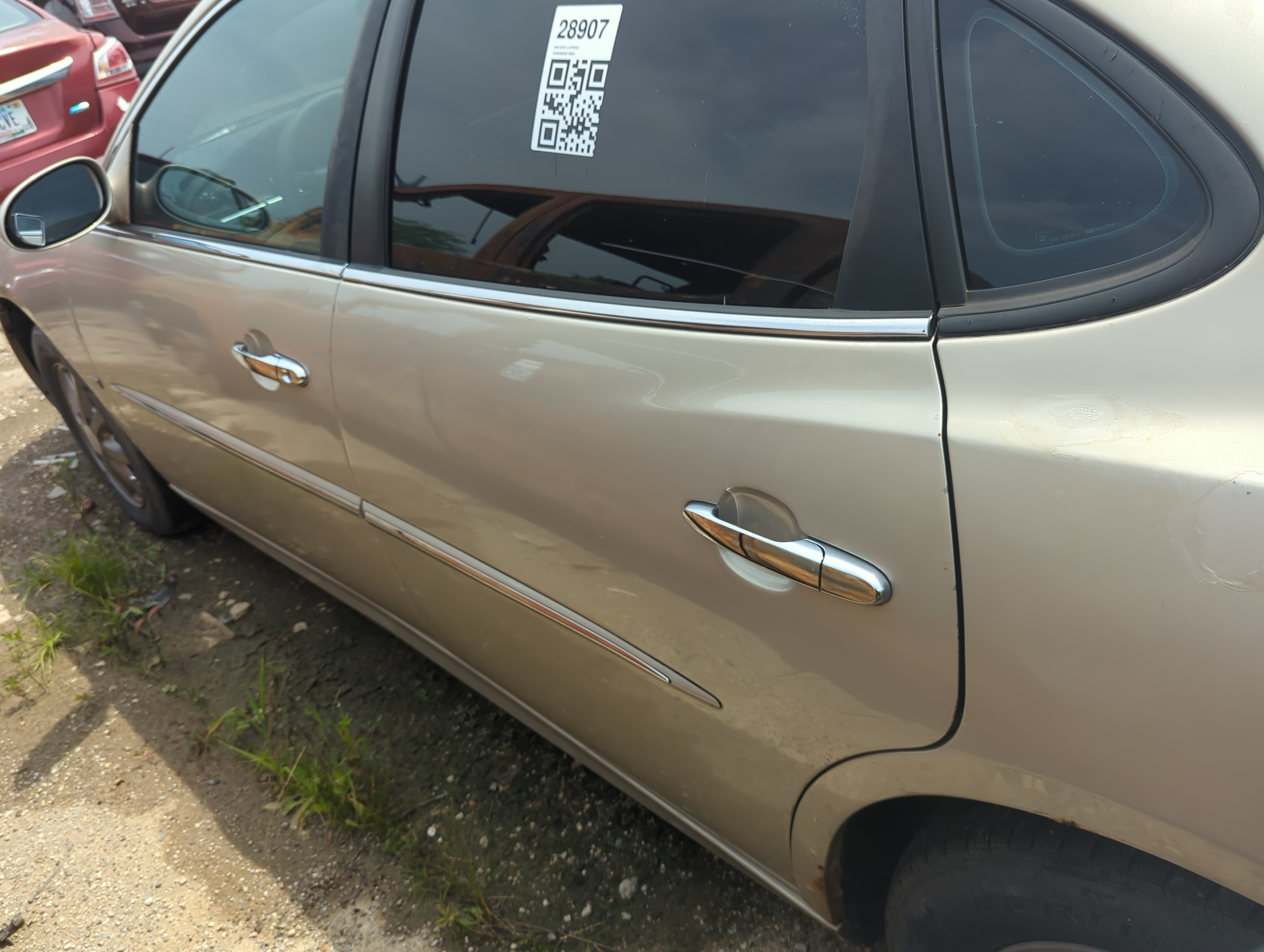Picture of 2005-2009 Buick Lacrosse Driver Rear Door Oem 1106936