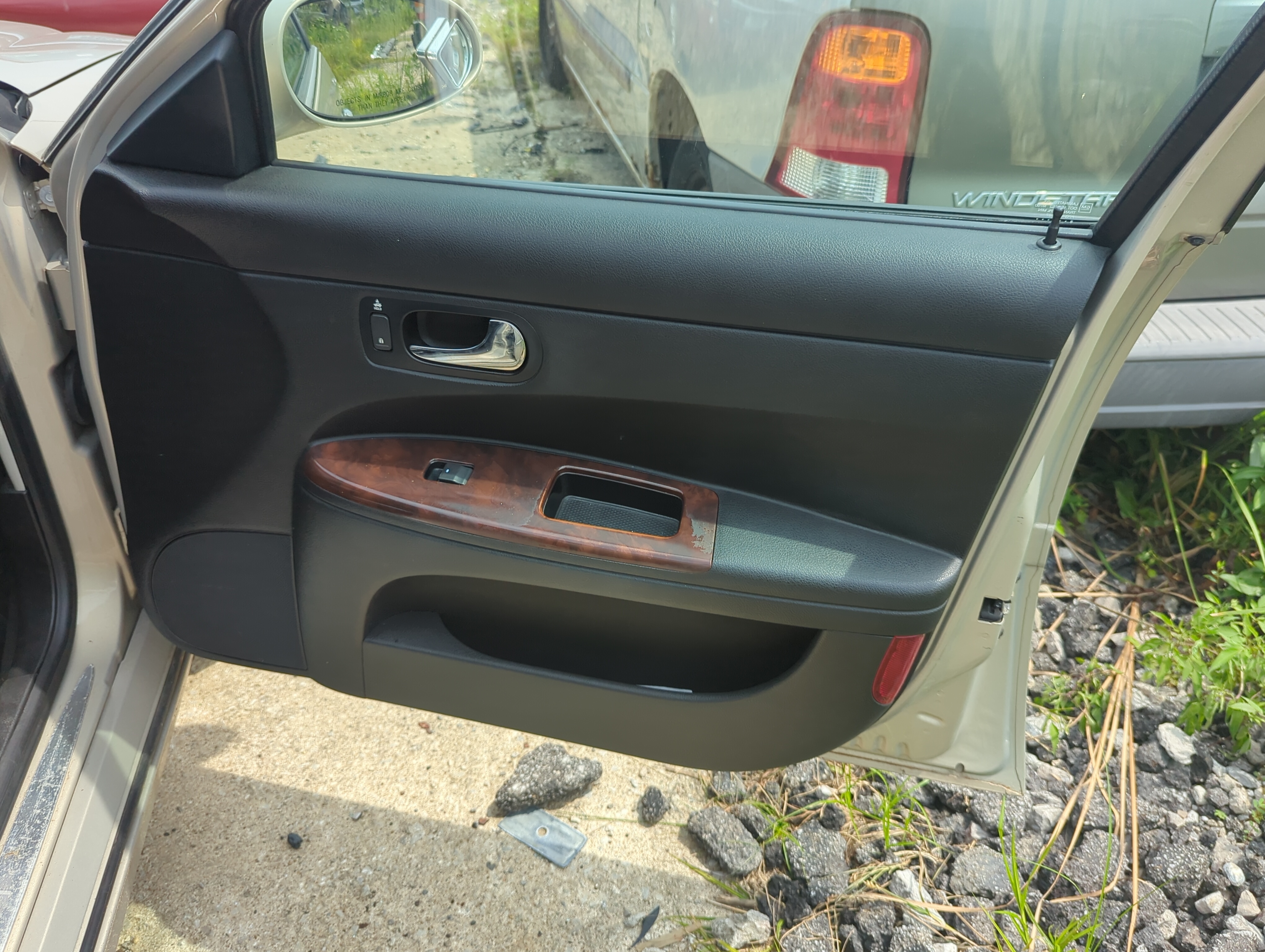 Picture of 2009 Buick Lacrosse Front Right Passenger Interior Door Panel Trim 1106984