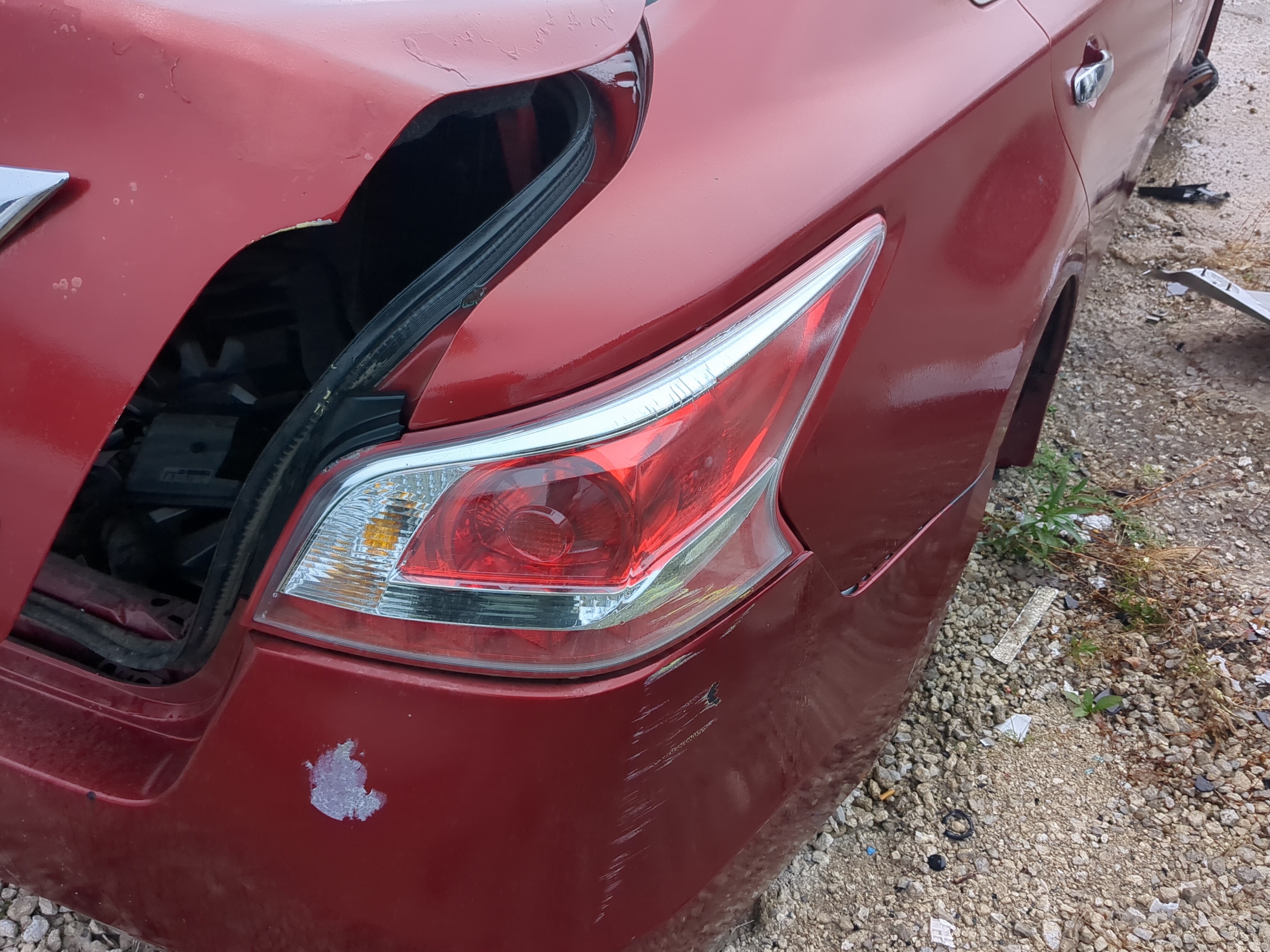 Picture of 2008-2013 Nissan Altima Passenger Right Side Tail Light Taillight Oem 1107187