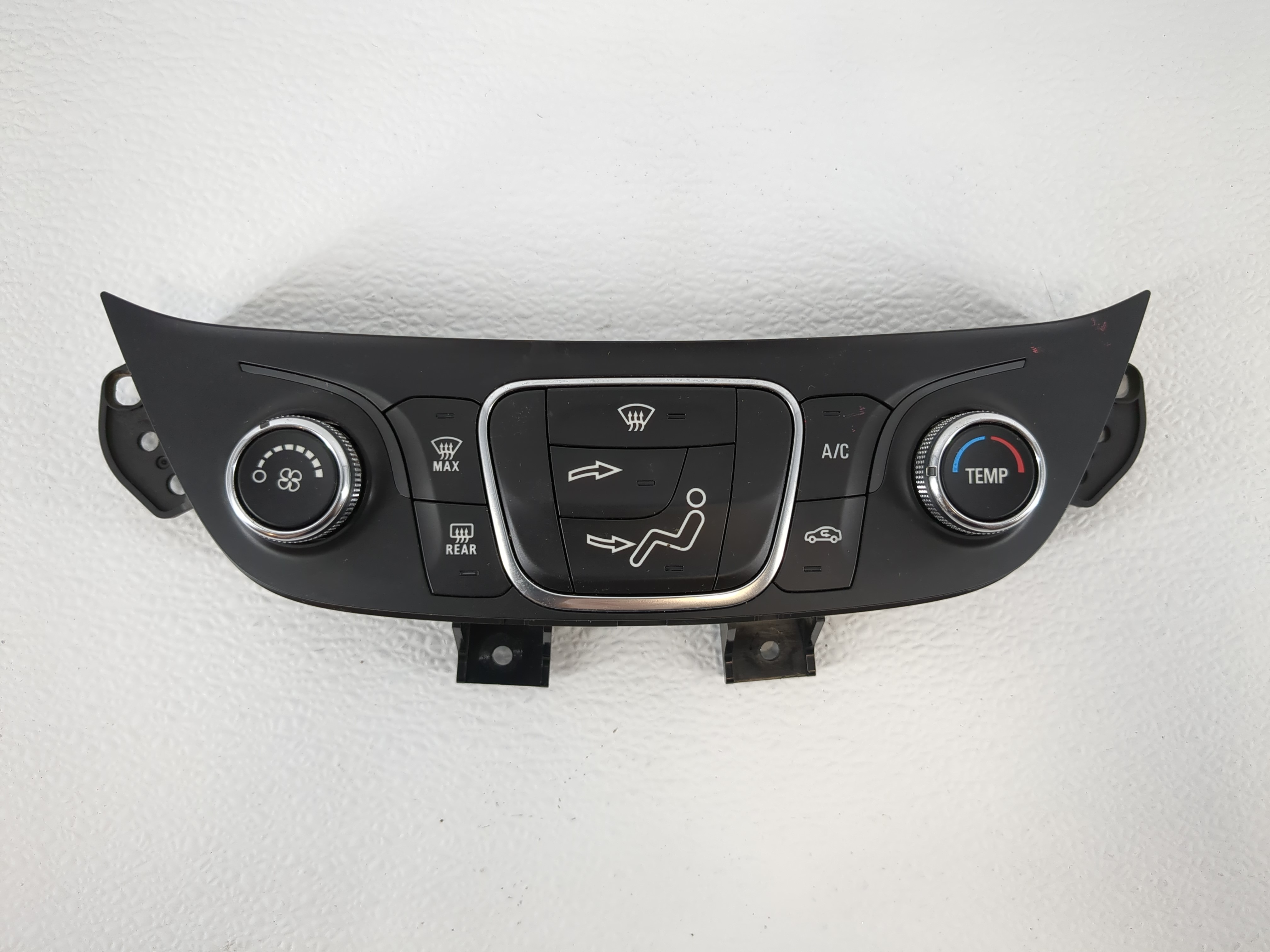 Picture of 2019-2021 Chevrolet Equinox Ac Heater Climate Control 84422503 1107190