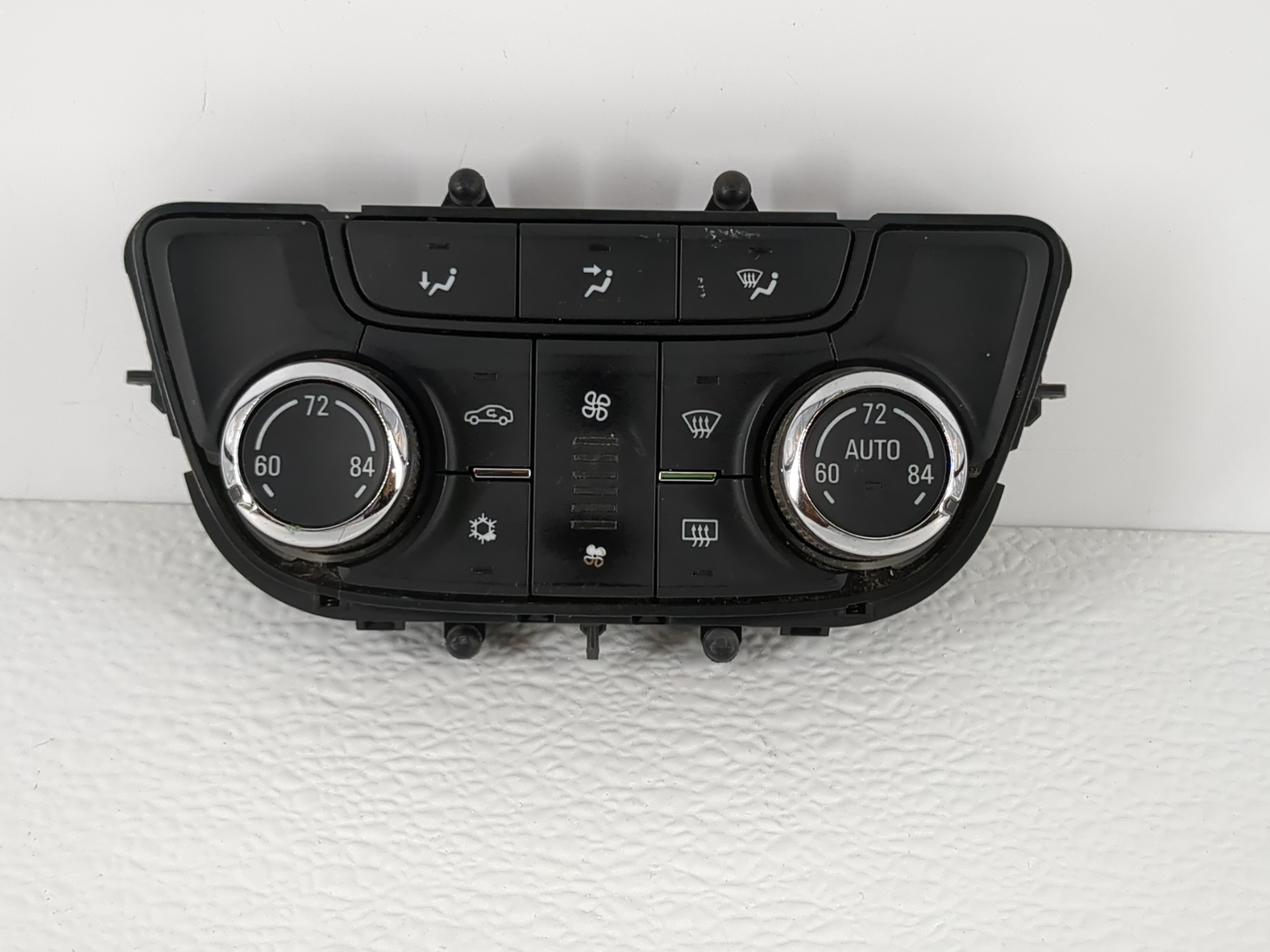 Picture of 2012-2017 Buick Verano Ac Heater Climate Control 22944943 1107198