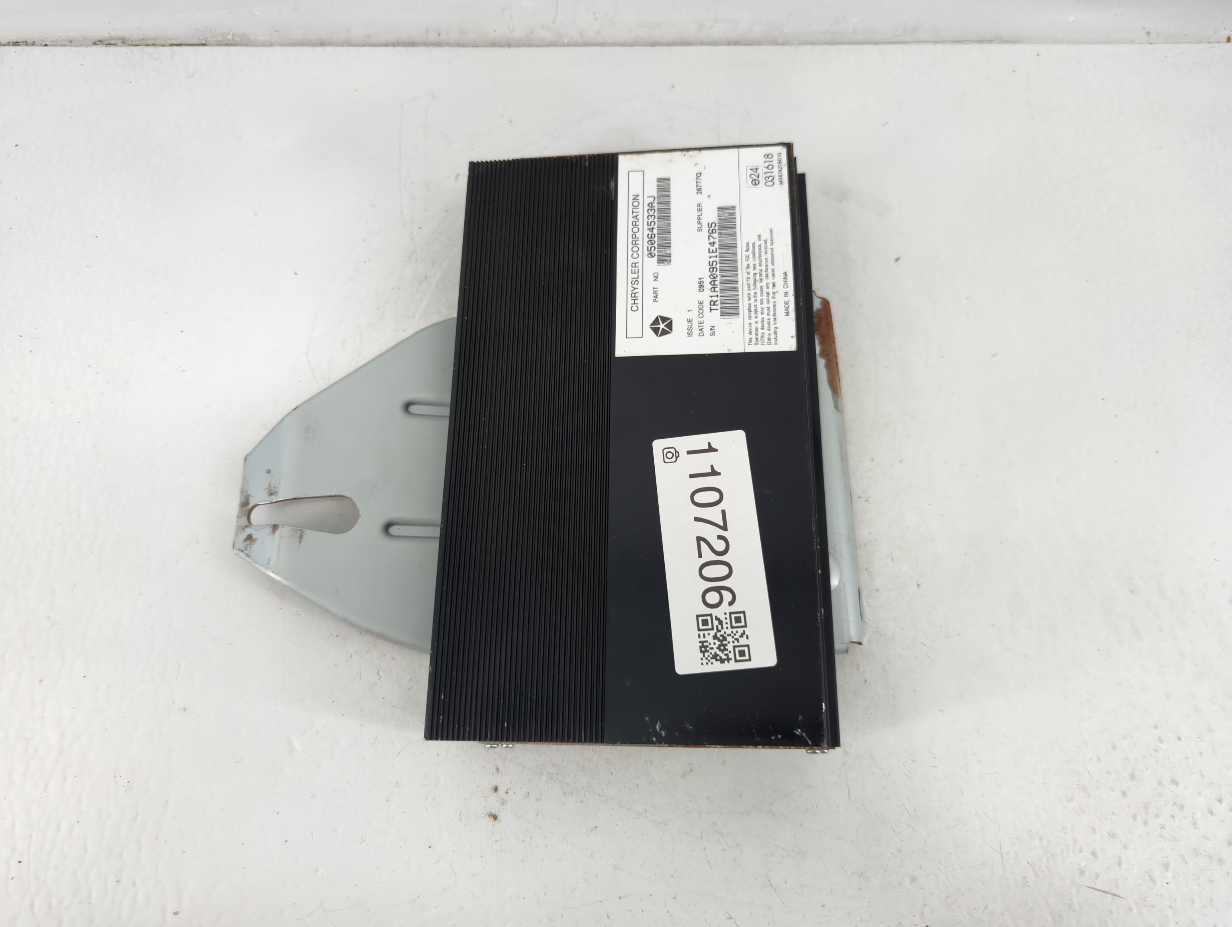 2016-2020 Dodge Durango Am Fm Cd Player Radio Receiver 1107206 - Oemusedautoparts1.com