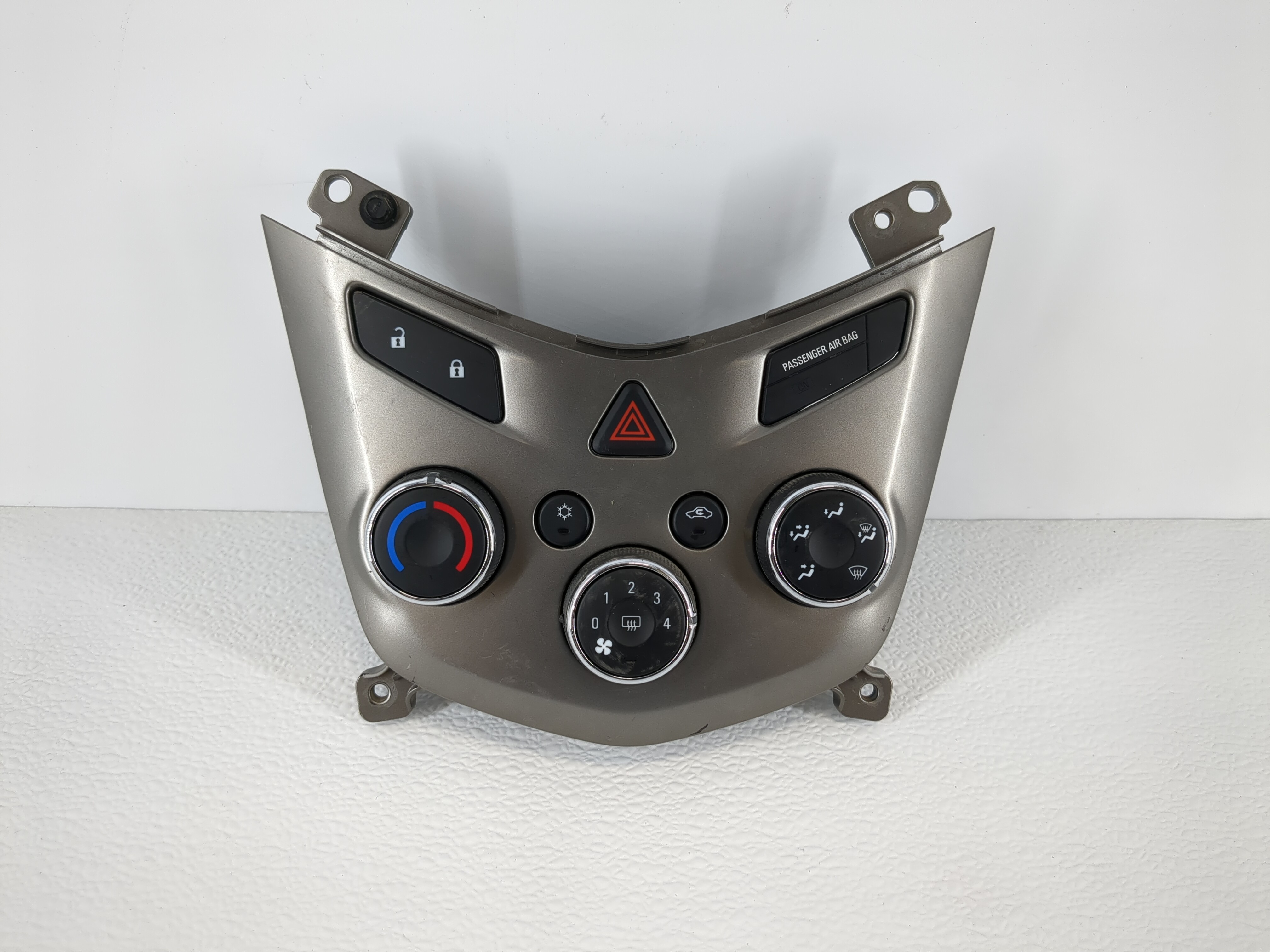 Picture of 2013-2013 Chevrolet Sonic Ac Heater Climate Control 95332699 1107247