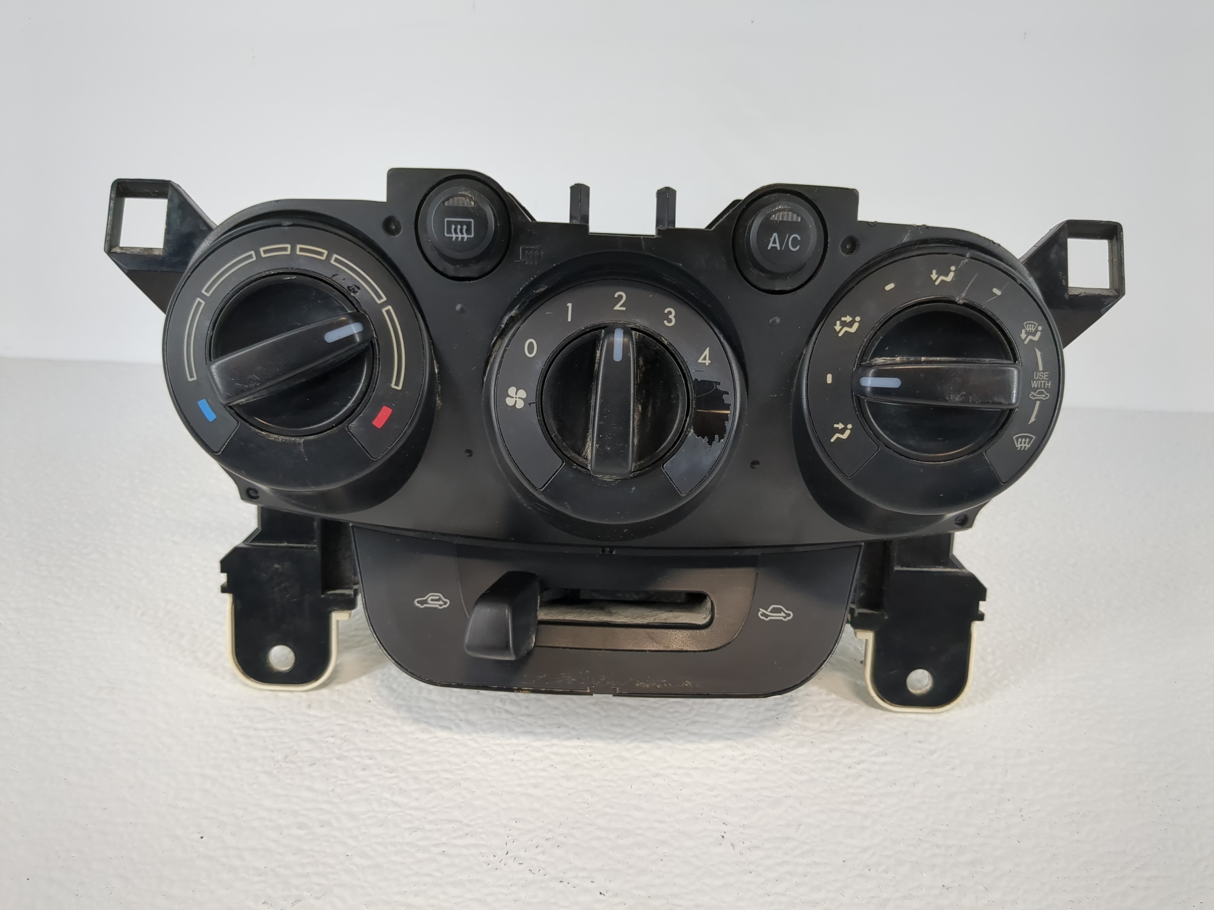 Picture of 2011-2014 Mazda 2 Ac Heater Climate Control 1107324