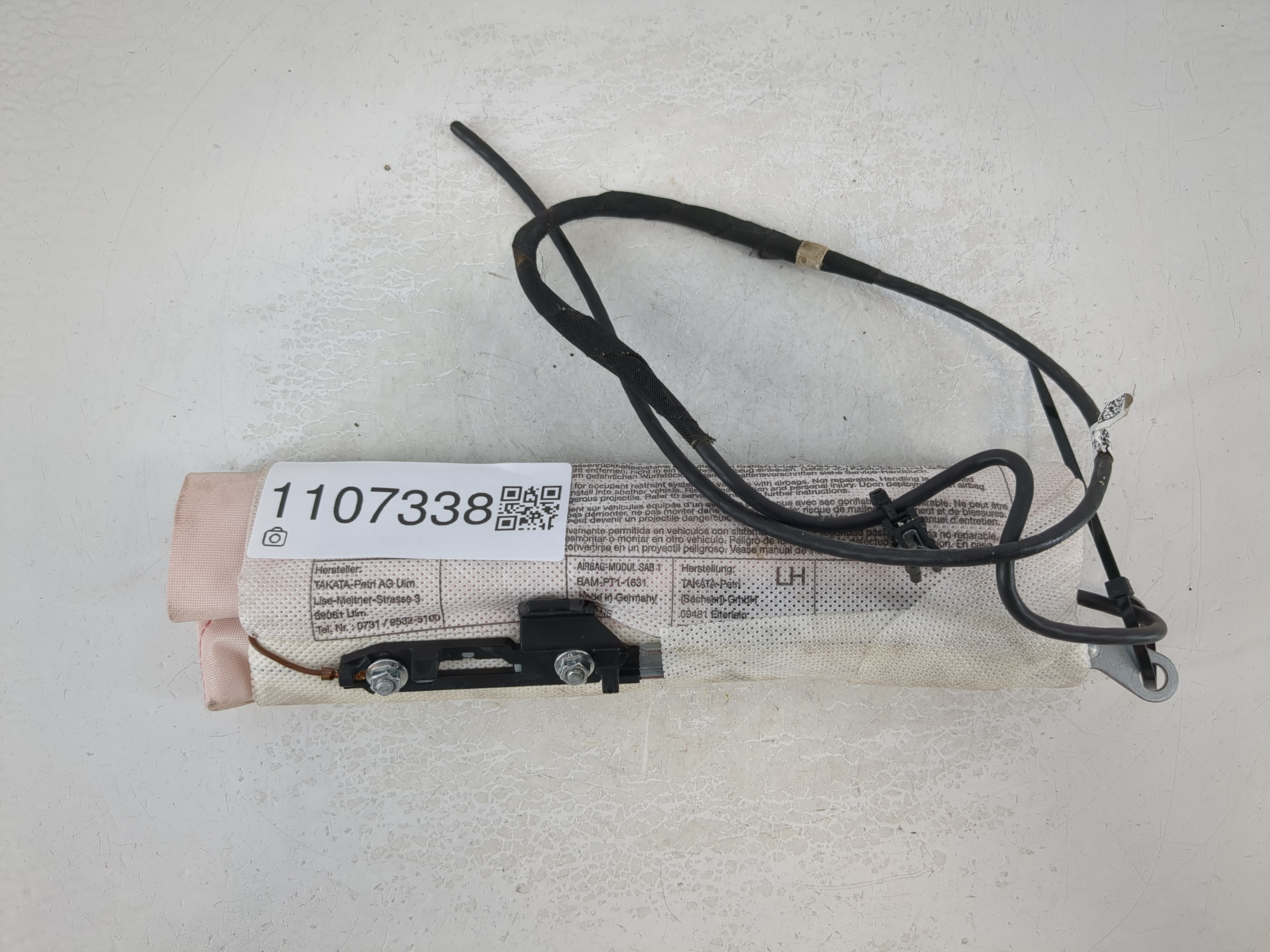 Picture of 2009-2017 Volkswagen Cc Air Bag Passenger Right Dashboard Oem 1107338