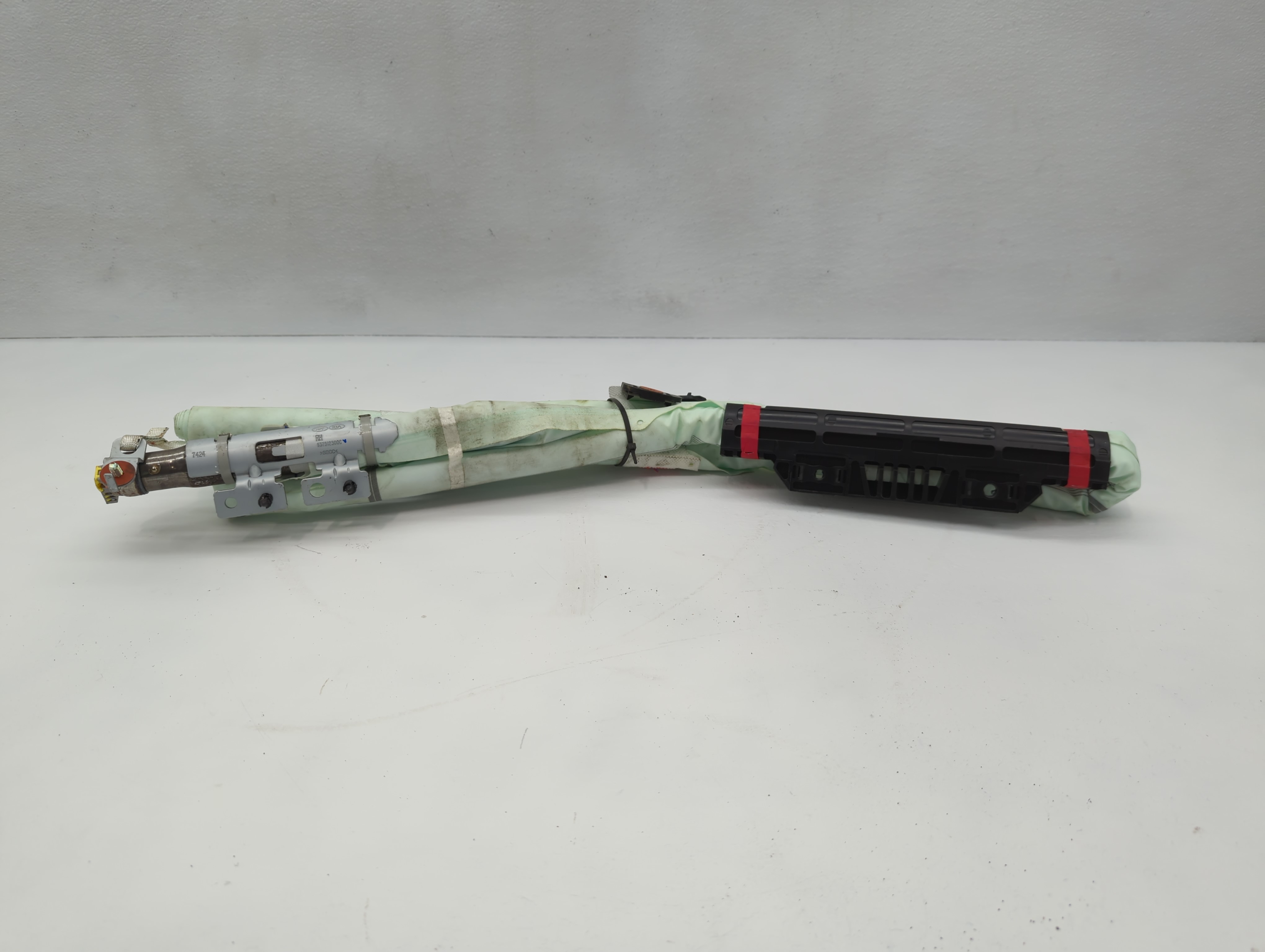 2018-2020 Kia Stinger Passenger Curtain Air Bag Oem 1107343 - Oemusedautoparts1.com