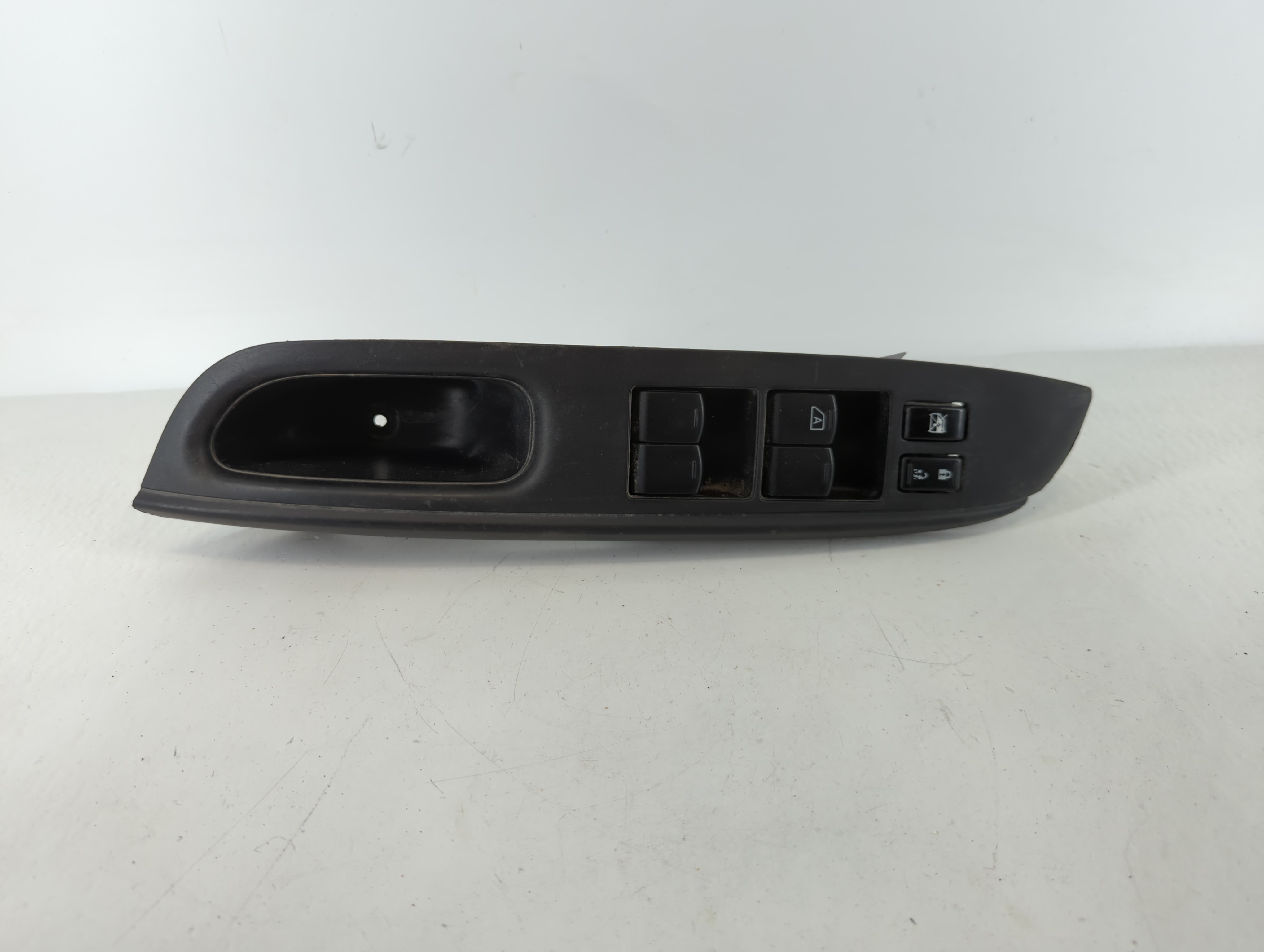 2012-2019 Nissan Versa Driver Left Door Master Power Window Switch 1107386 - Oemusedautoparts1.com