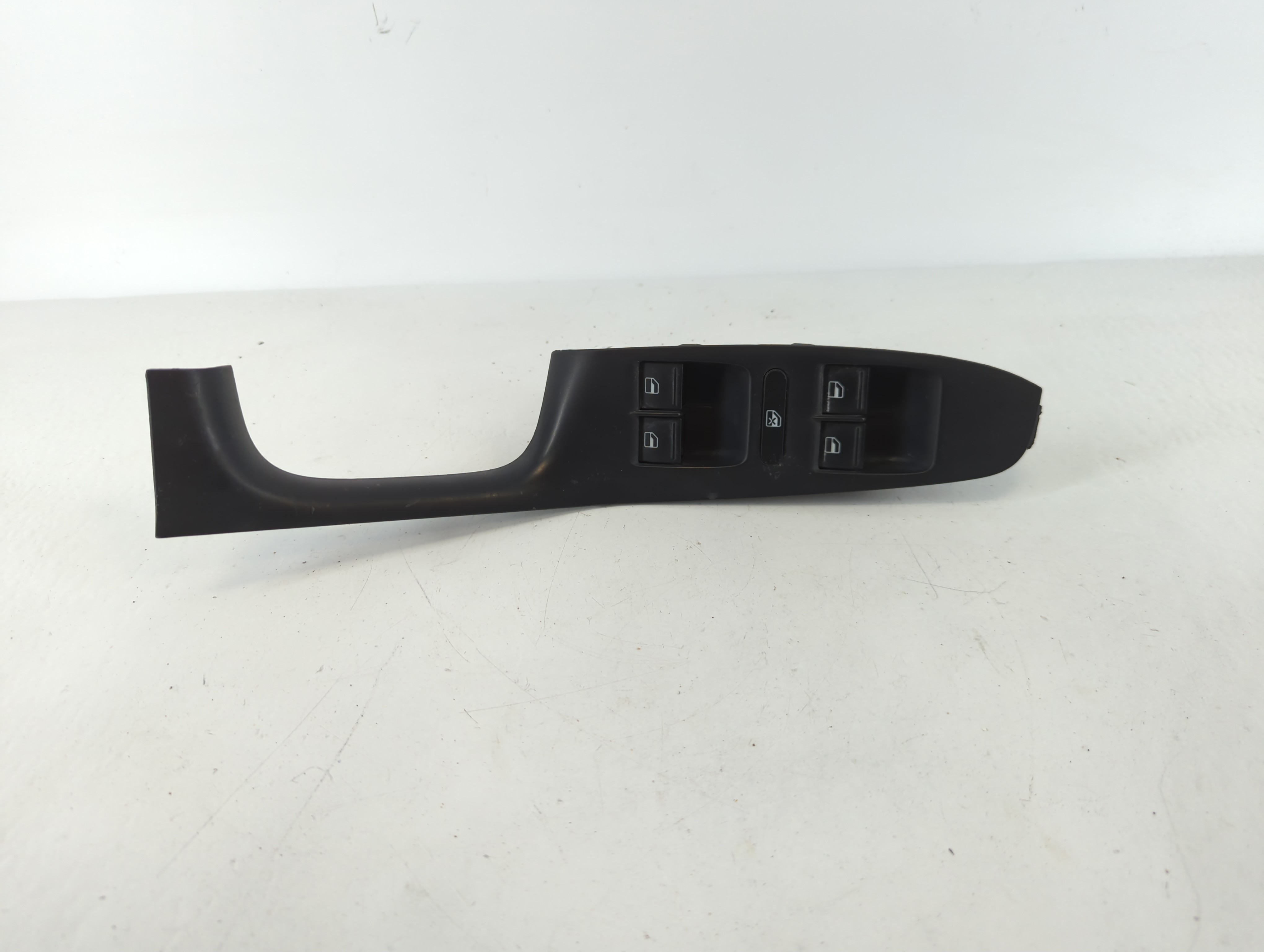 2005-2018 Volkswagen Jetta Driver Left Door Master Power Window Switch 1107389 - Oemusedautoparts1.com