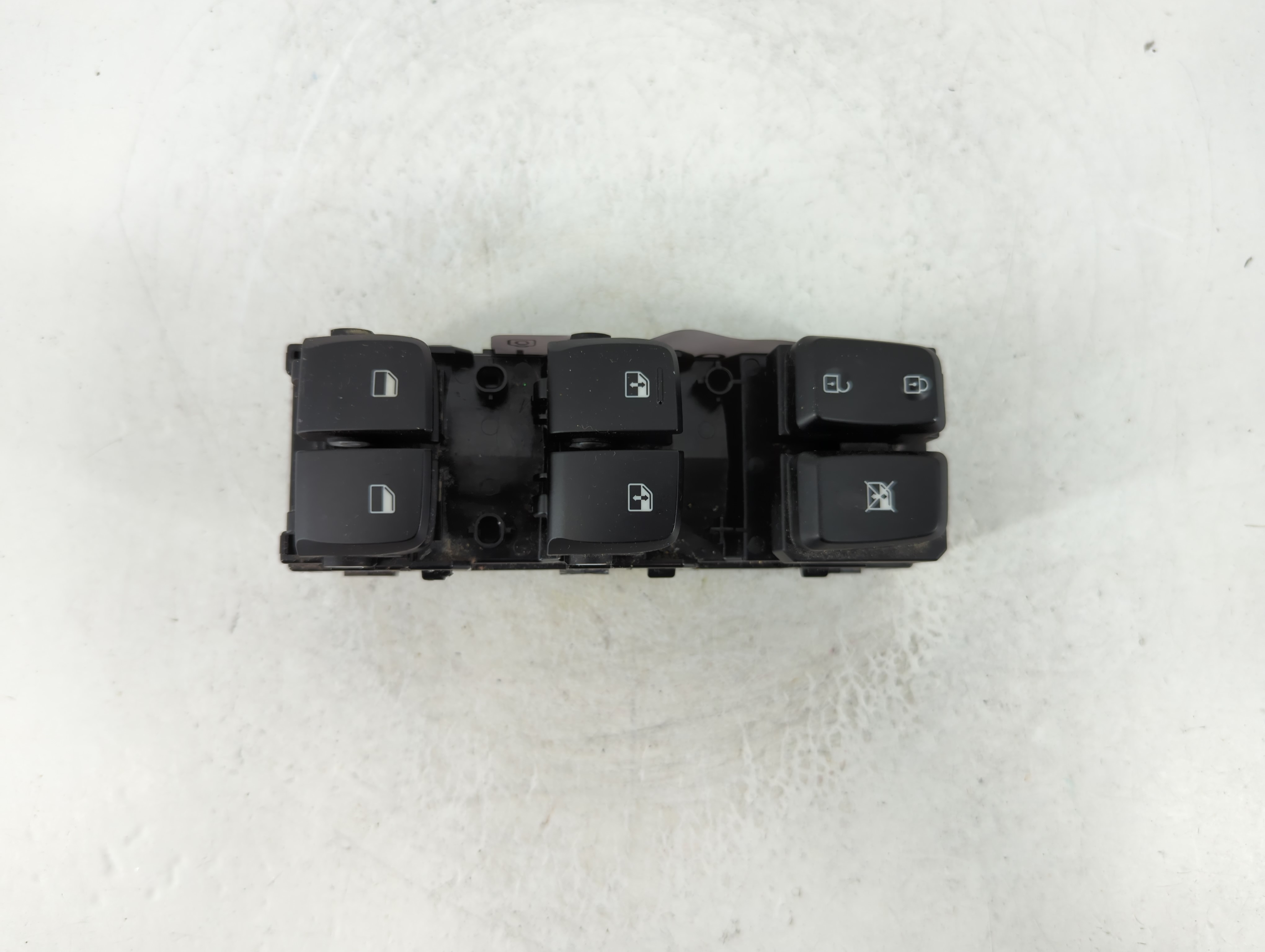 2018-2022 Hyundai Kona Driver Left Door Master Power Window Switch 1107406 - Oemusedautoparts1.com
