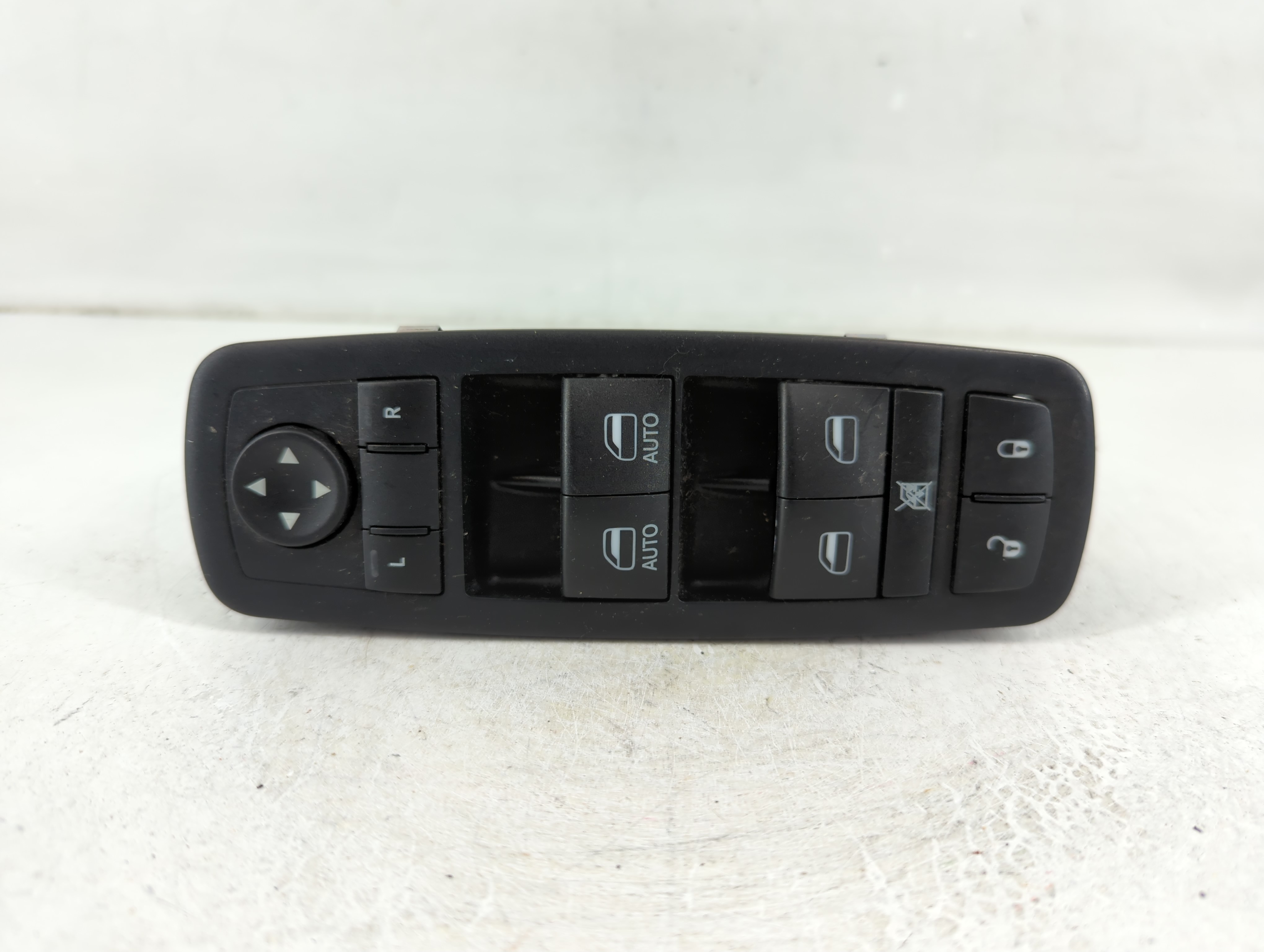 2015-2022 Jeep Cherokee Driver Left Door Master Power Window Switch 1107434 - Oemusedautoparts1.com