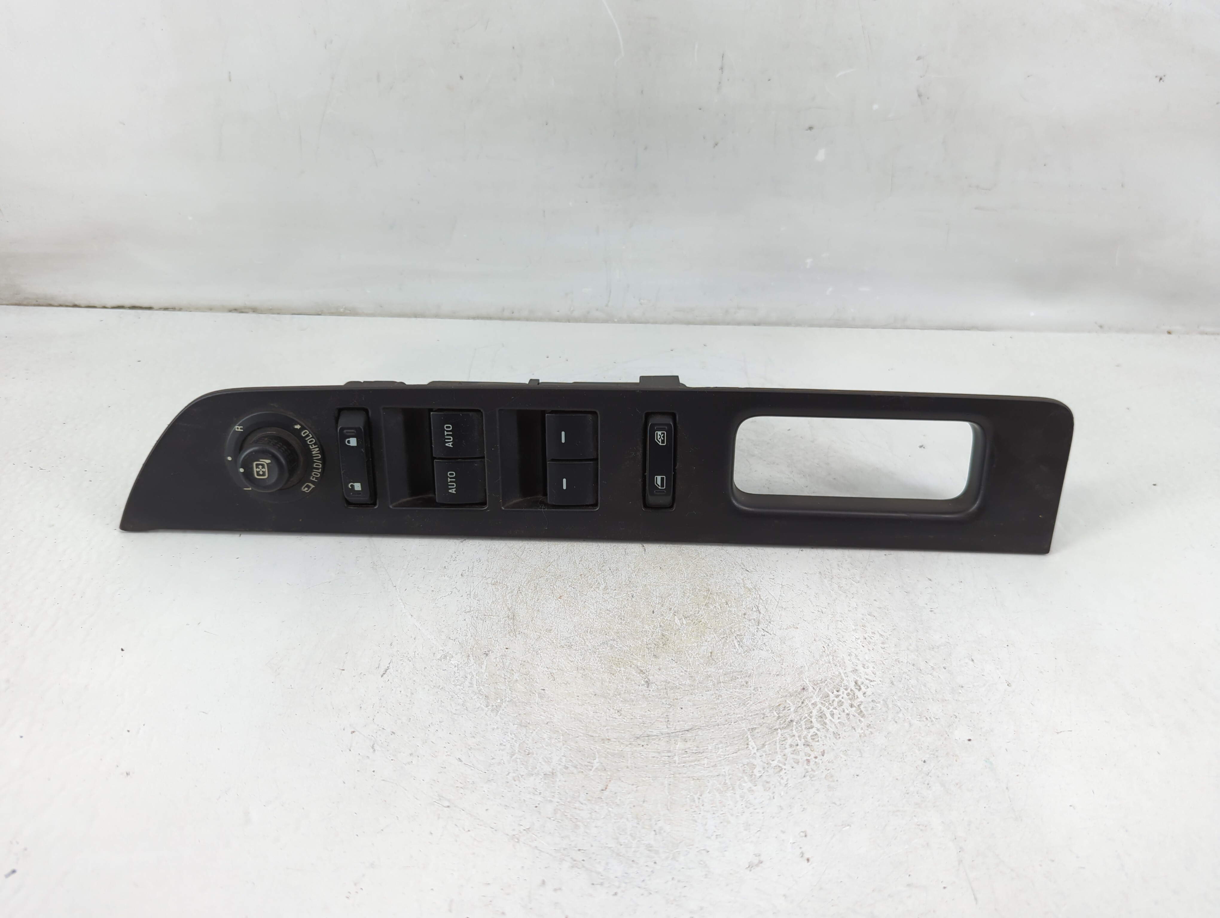2015-2017 Lincoln Navigator Driver Left Door Master Power Window Switch 1107438 - Oemusedautoparts1.com