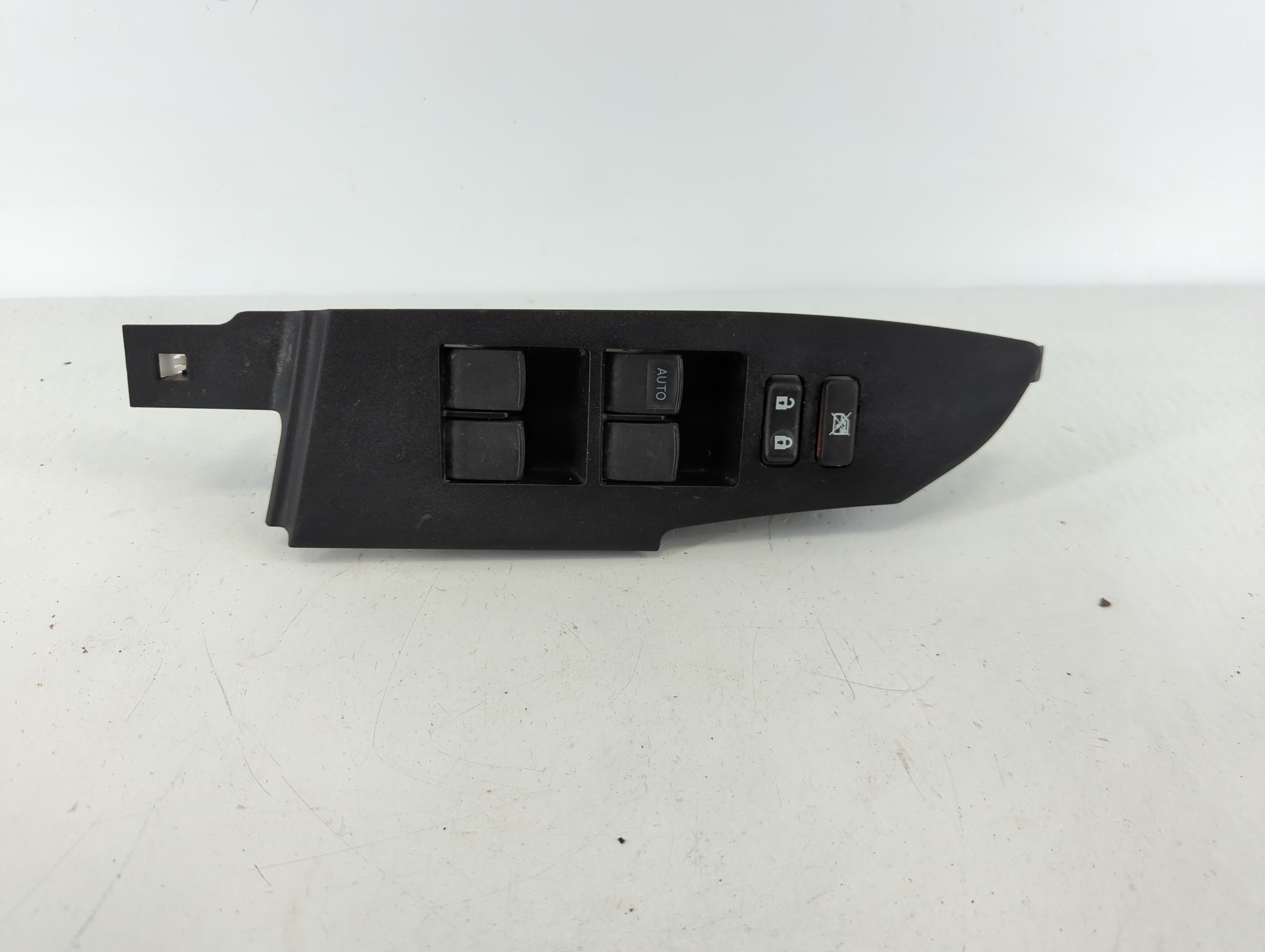 2014-2019 Toyota Corolla Driver Left Door Master Power Window Switch 1107472 - Oemusedautoparts1.com