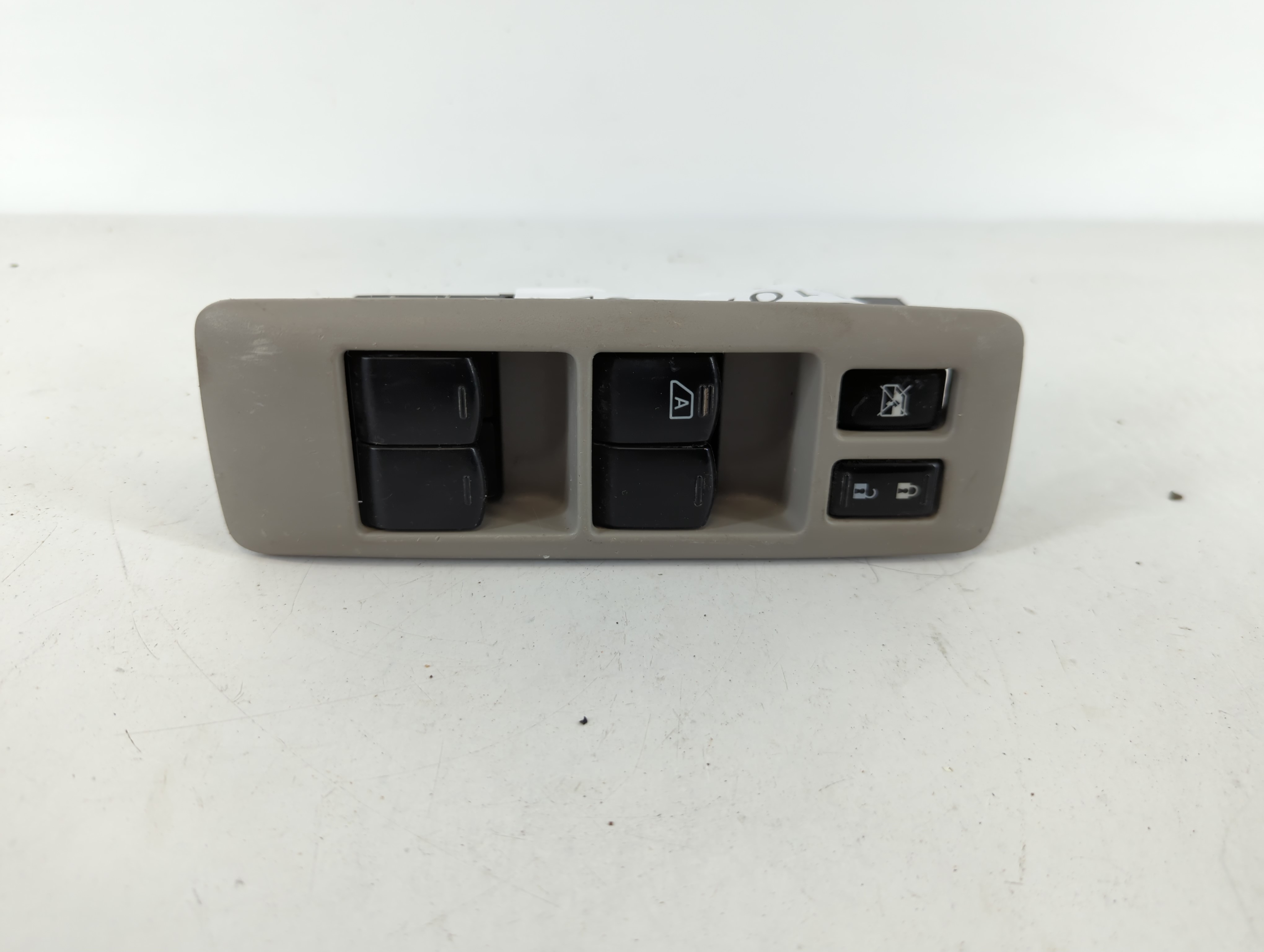 2011-2015 Nissan Rogue Driver Left Door Master Power Window Switch 1107473 - Oemusedautoparts1.com