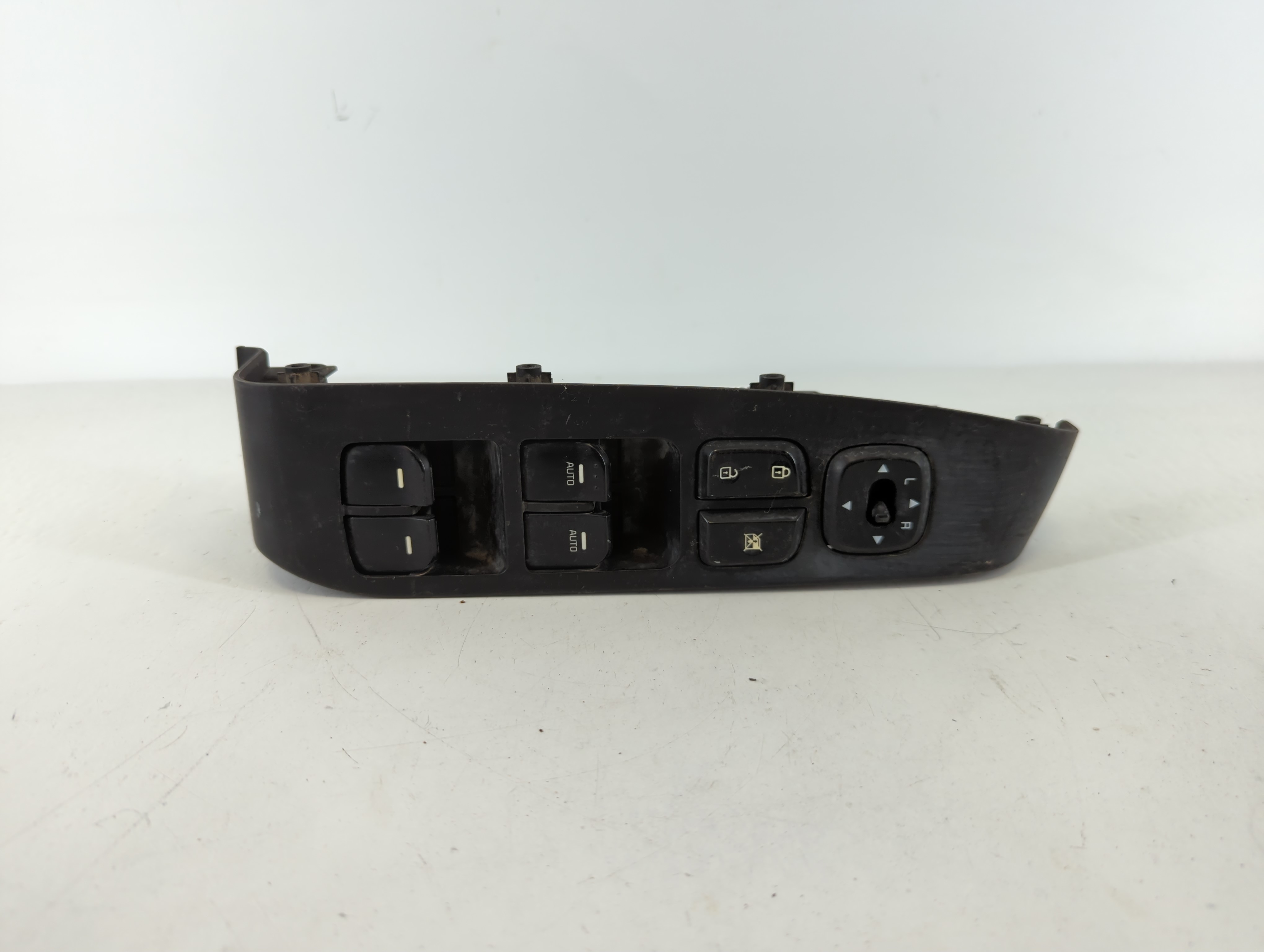 2014-2016 Kia Soul Driver Left Door Master Power Window Switch 299130675 1107487 - Oemusedautoparts1.com